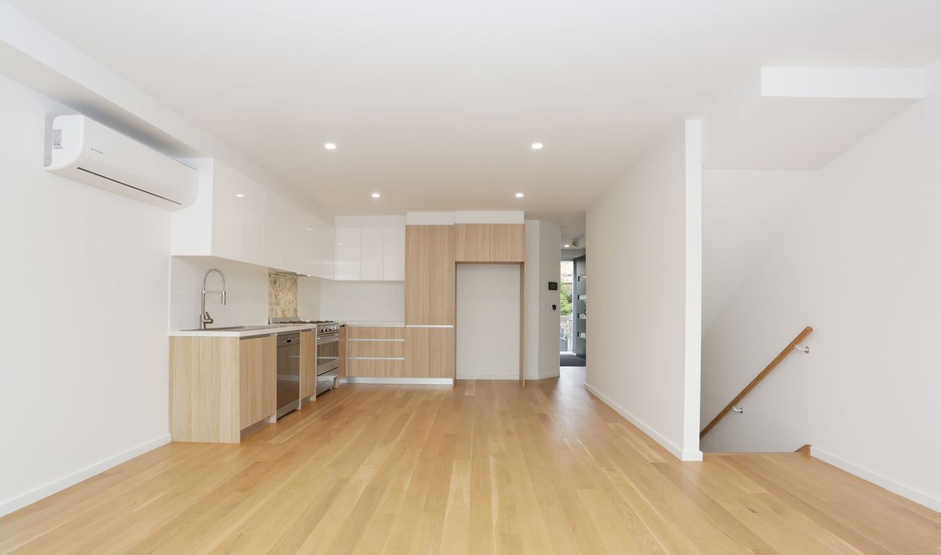 4/8 Hillside Crescent, Maribyrnong, VIC 3032