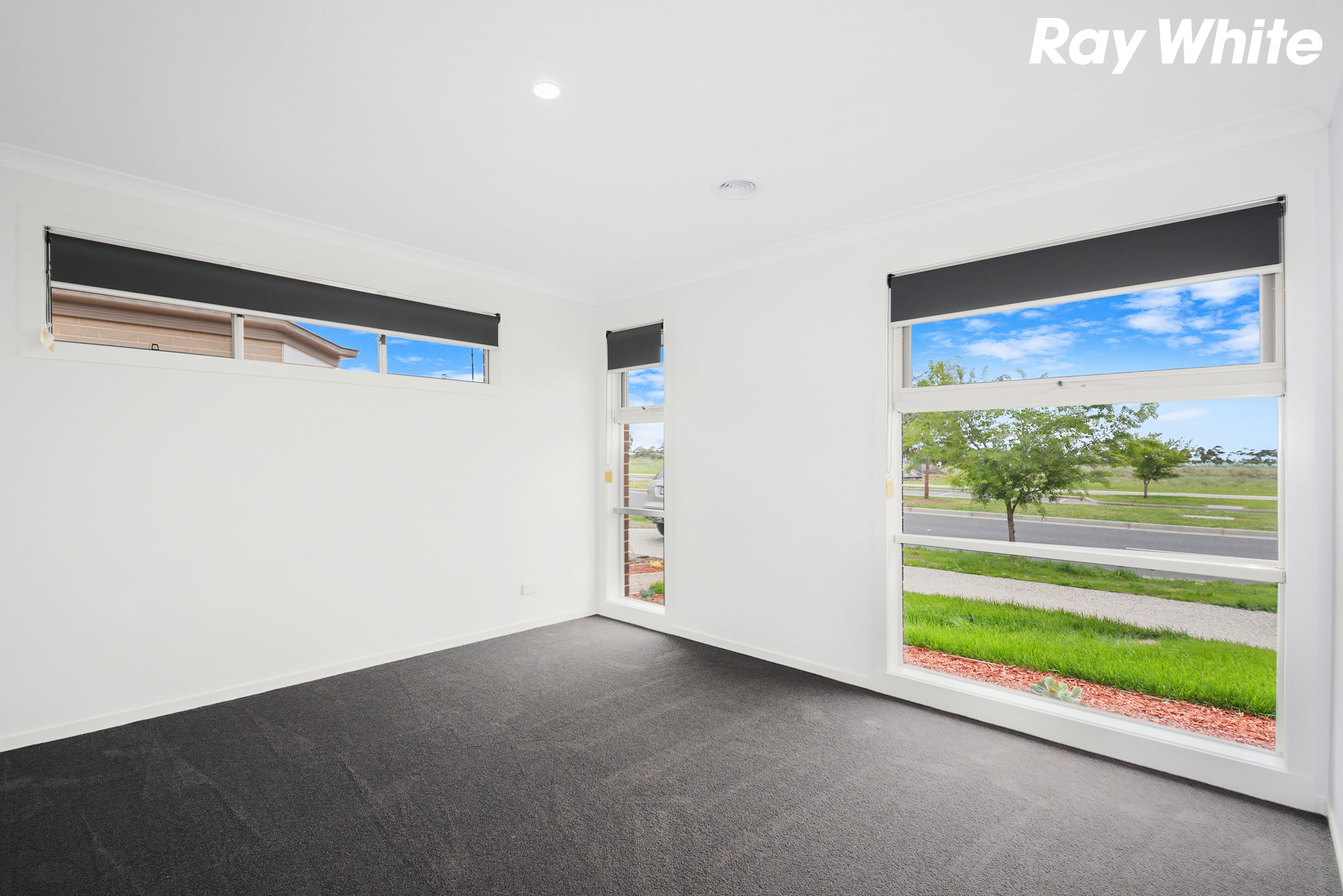 142 Henry Road, Pakenham, VIC 3810