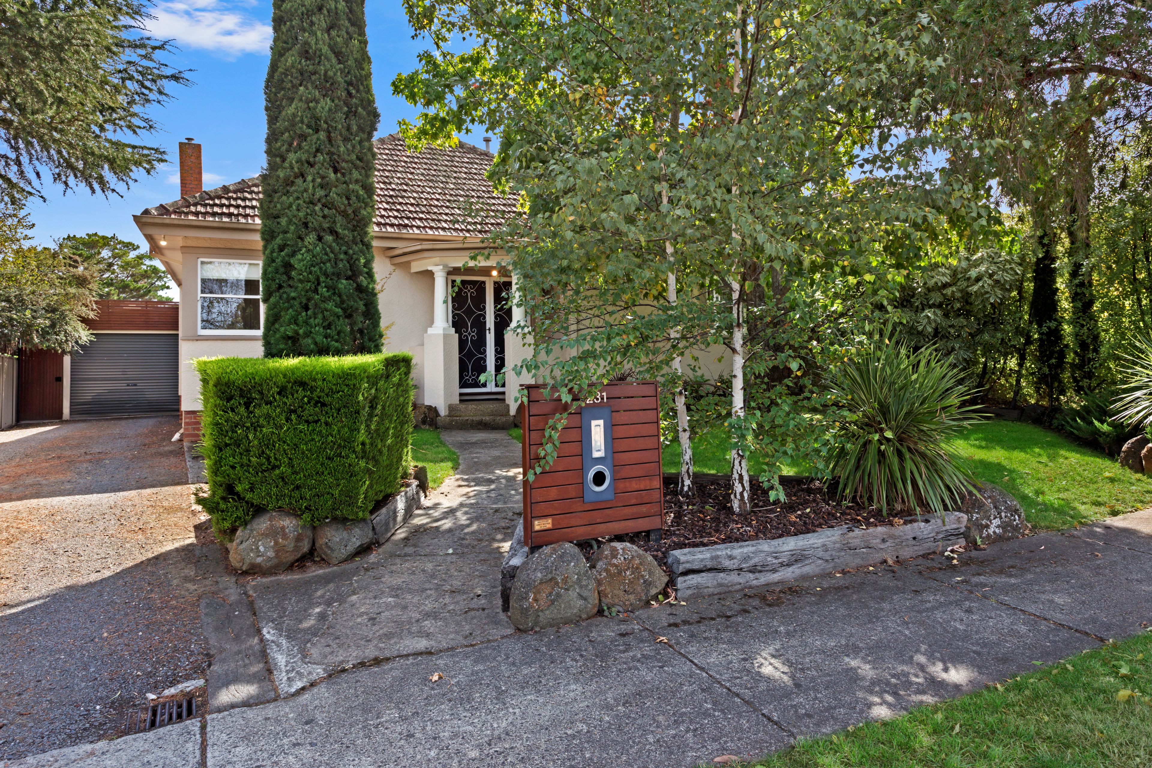 231 Scott Parade, Brown Hill, VIC 3350