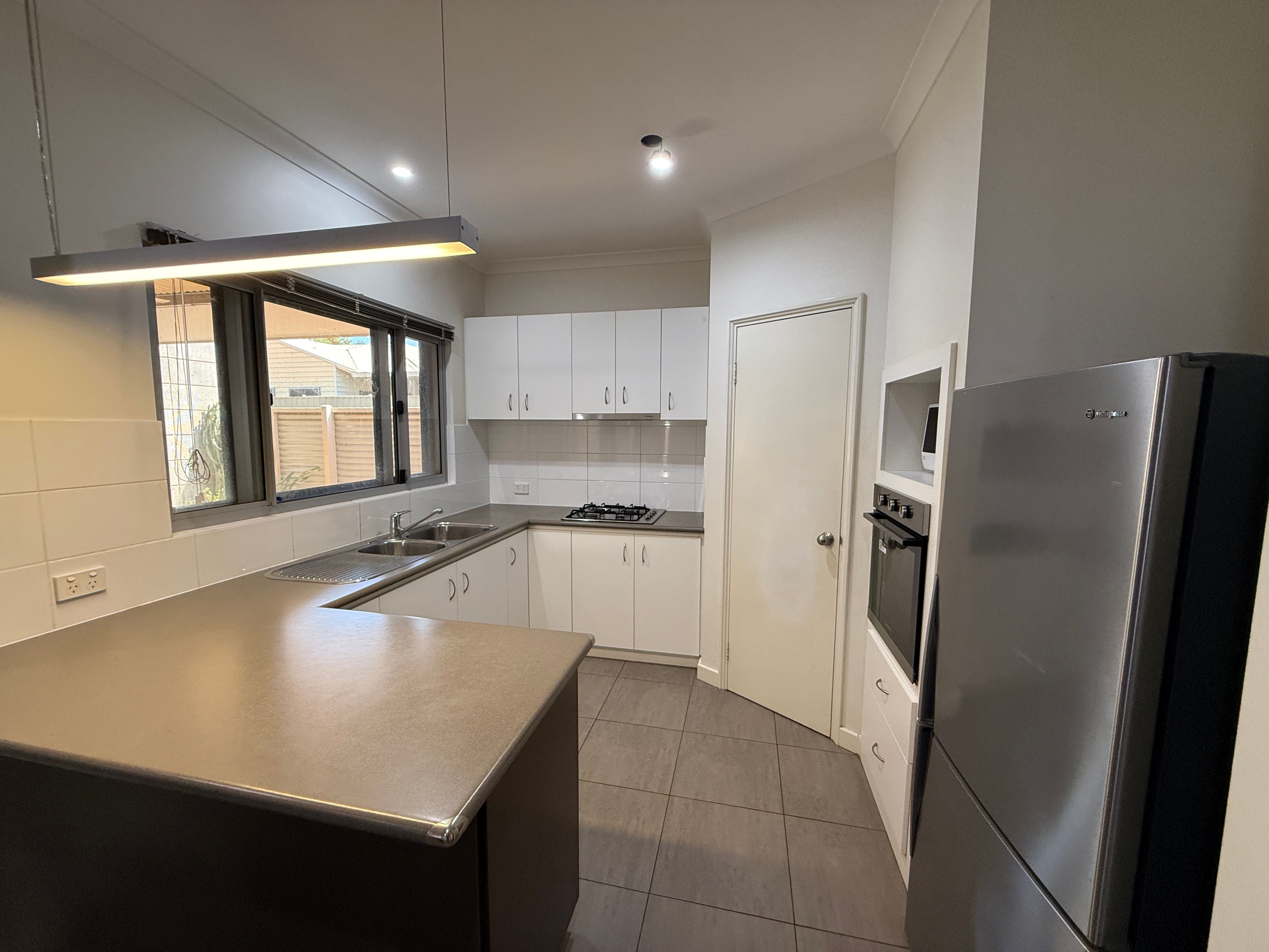 1/29 Simpson Street — photo 3 of 18
