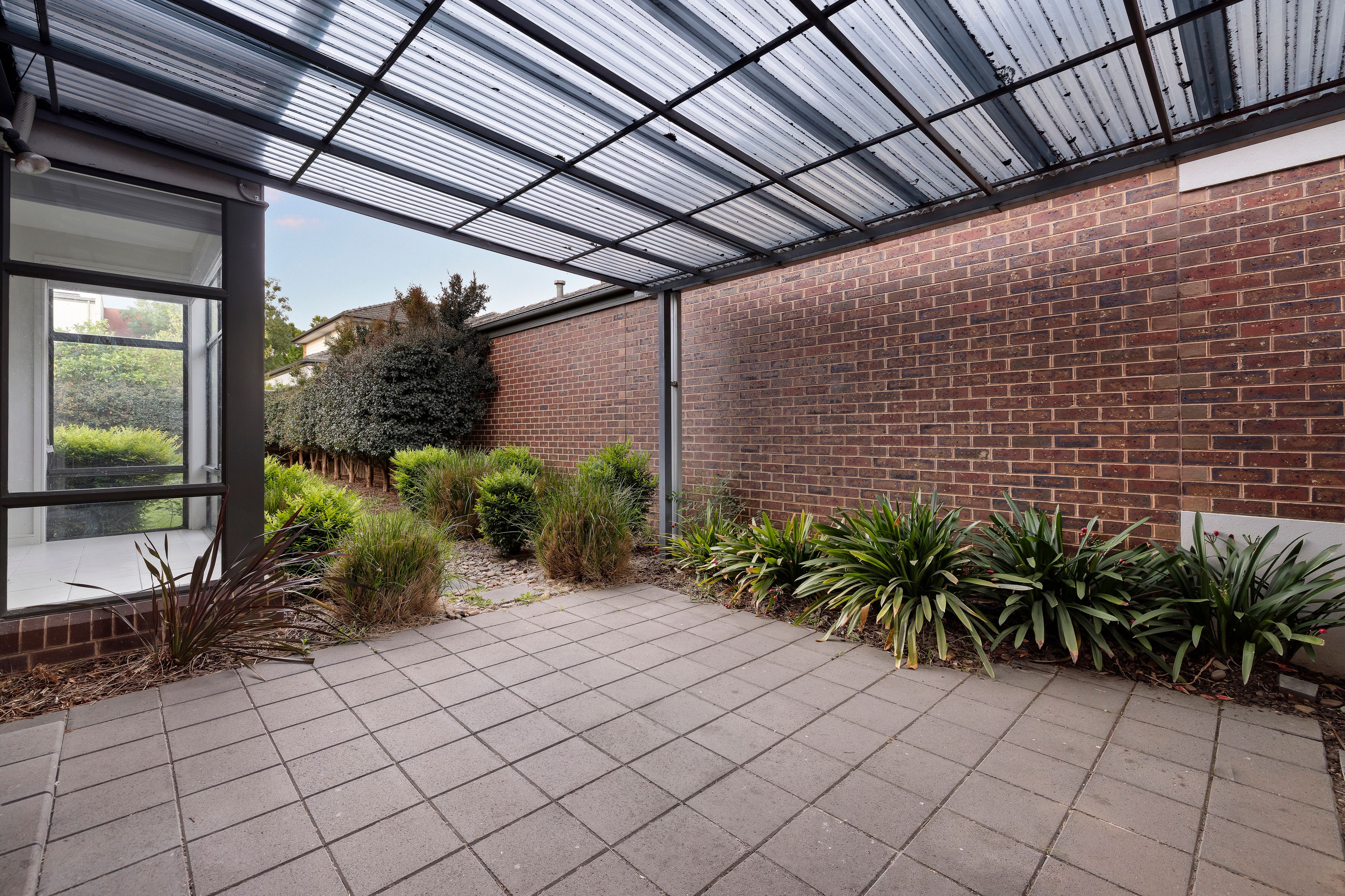 2 Kiora Court — photo 3 of 15
