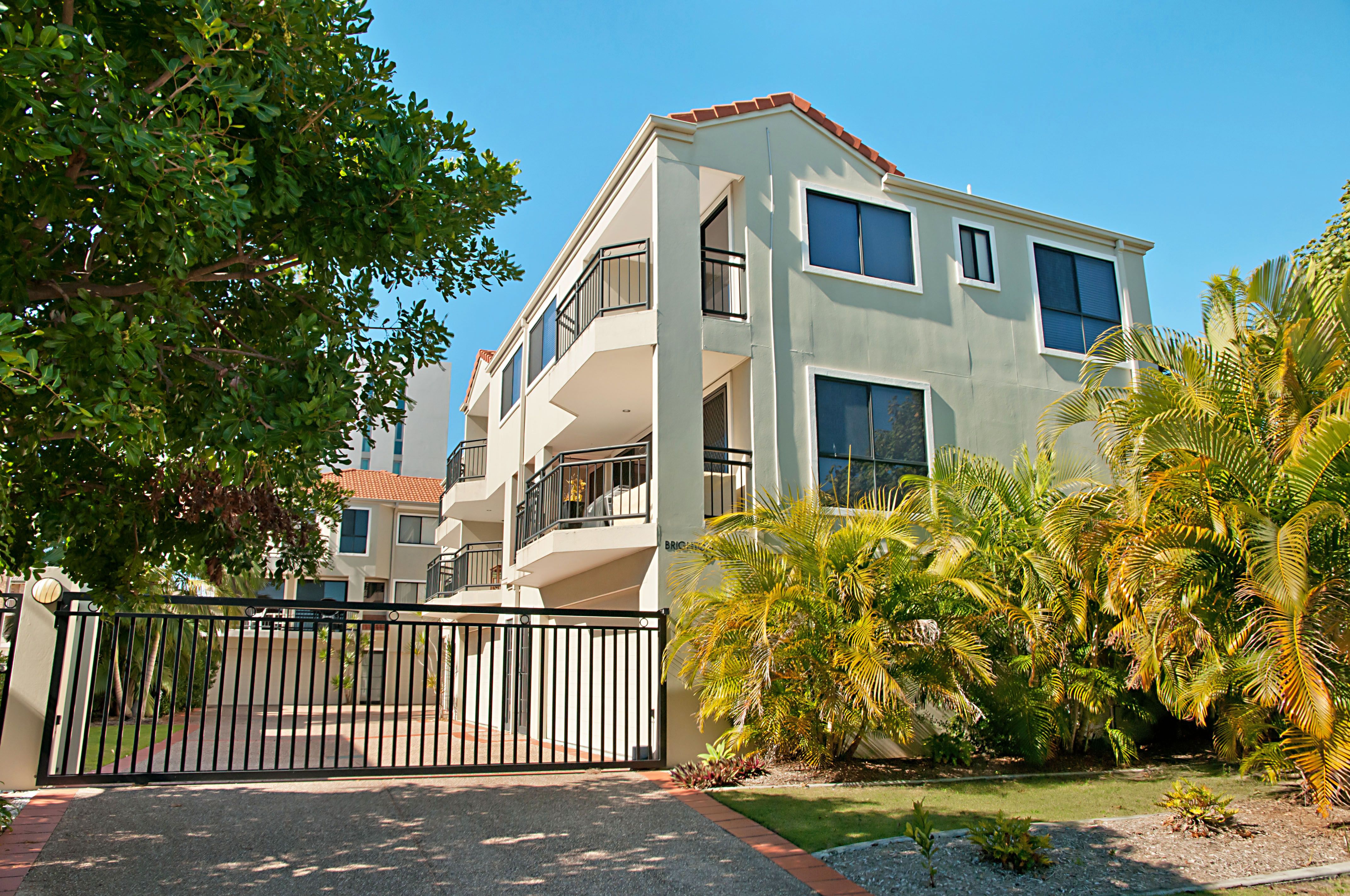 37 Brighton Street, Biggera Waters QLD 4216