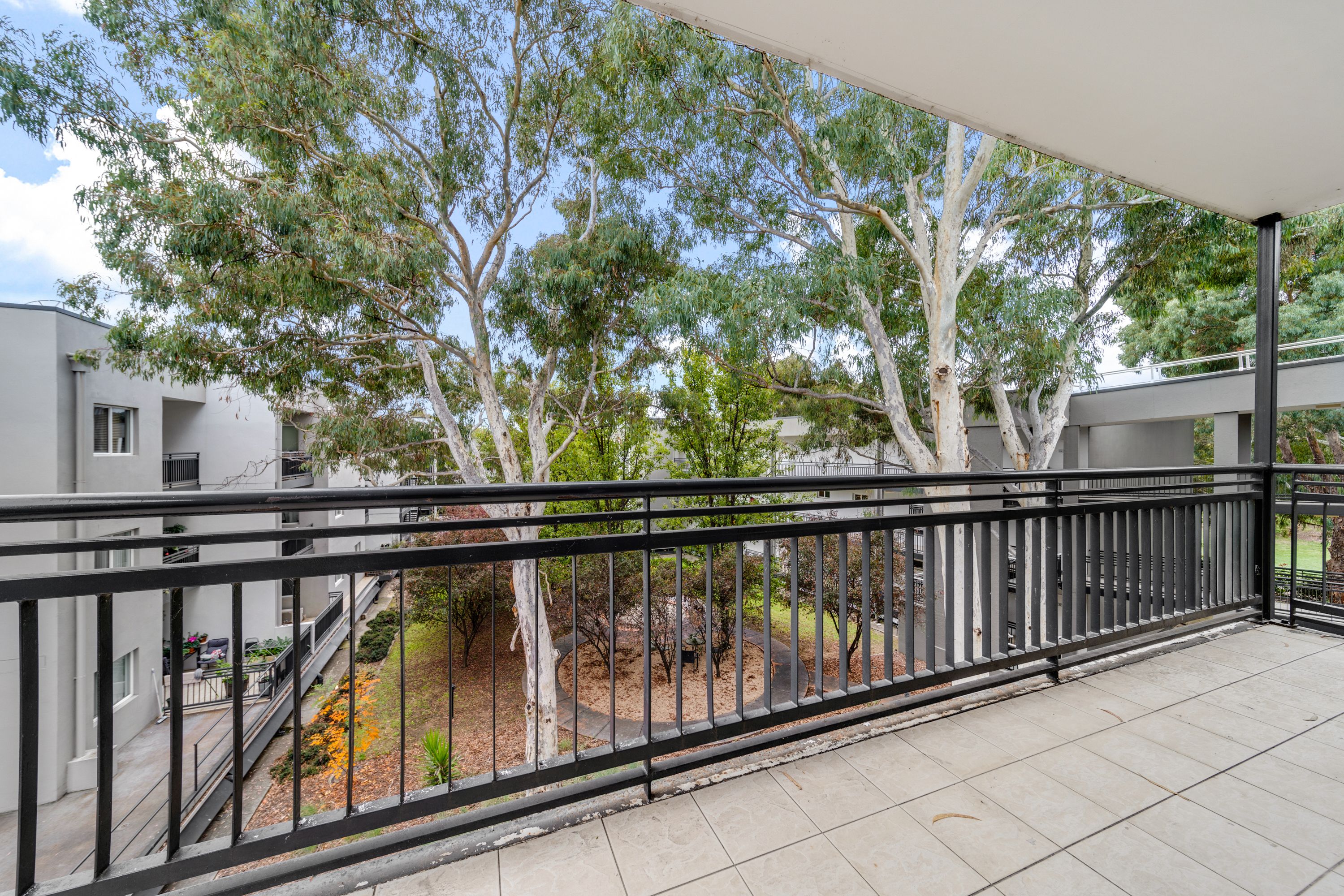 121/68 Hardwick Crescent — photo 10 of 11
