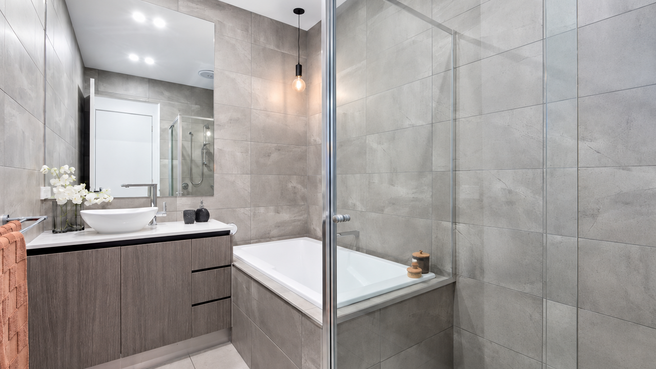 29 Obsidian Avenue — photo 3 of 10