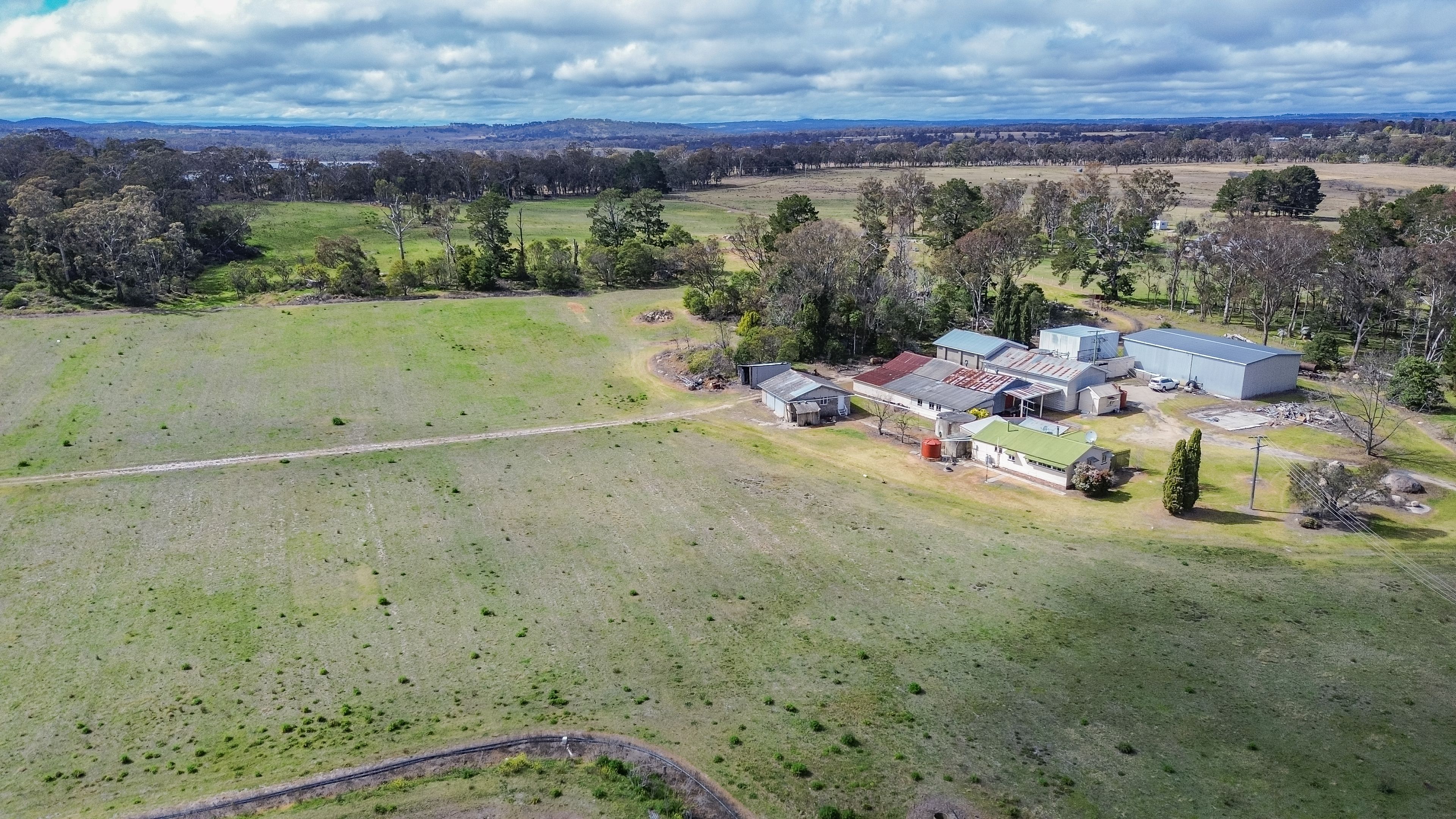 24935 New England Highway — photo 6 of 29