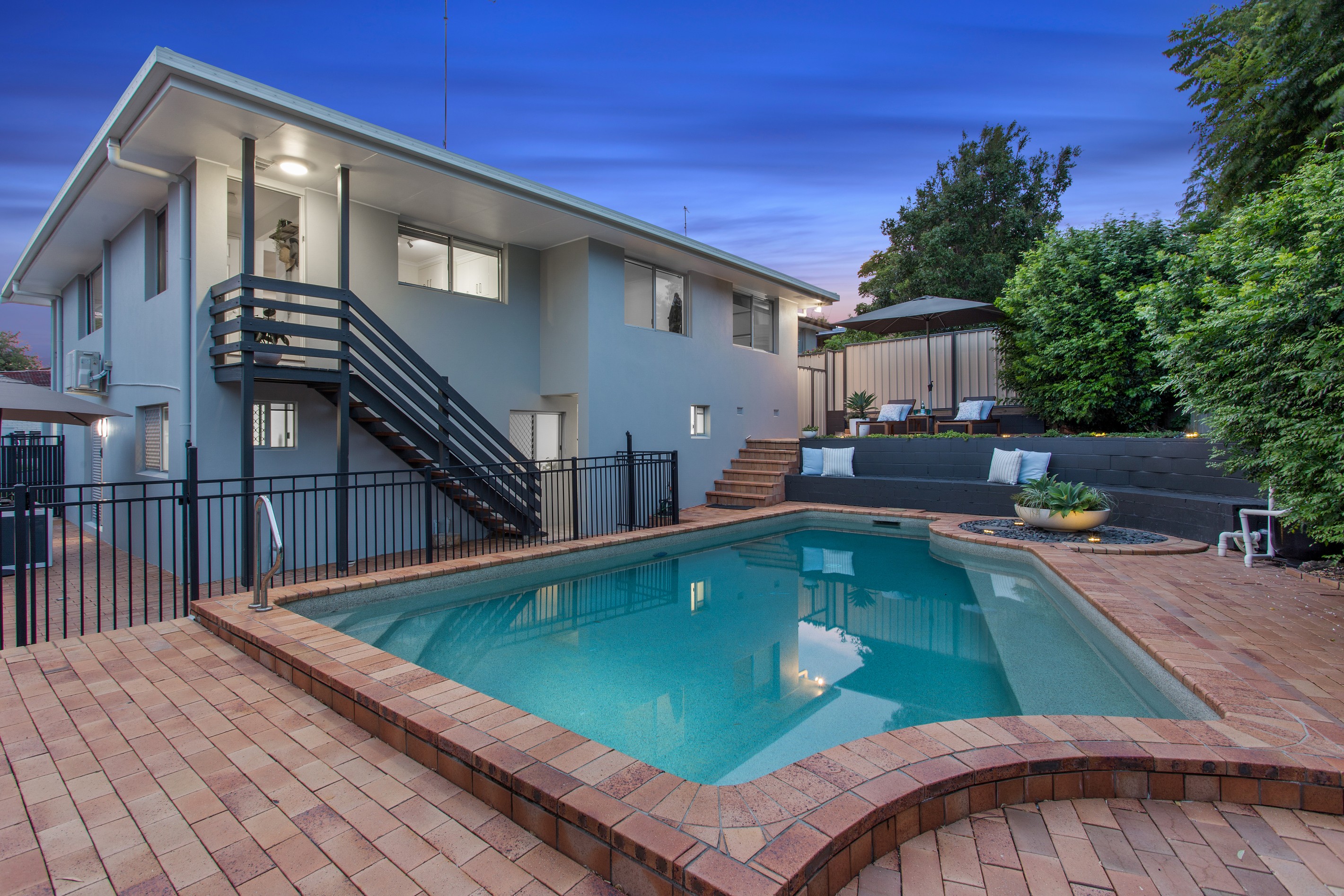 33 Pilliga Street, Southport, QLD 4215