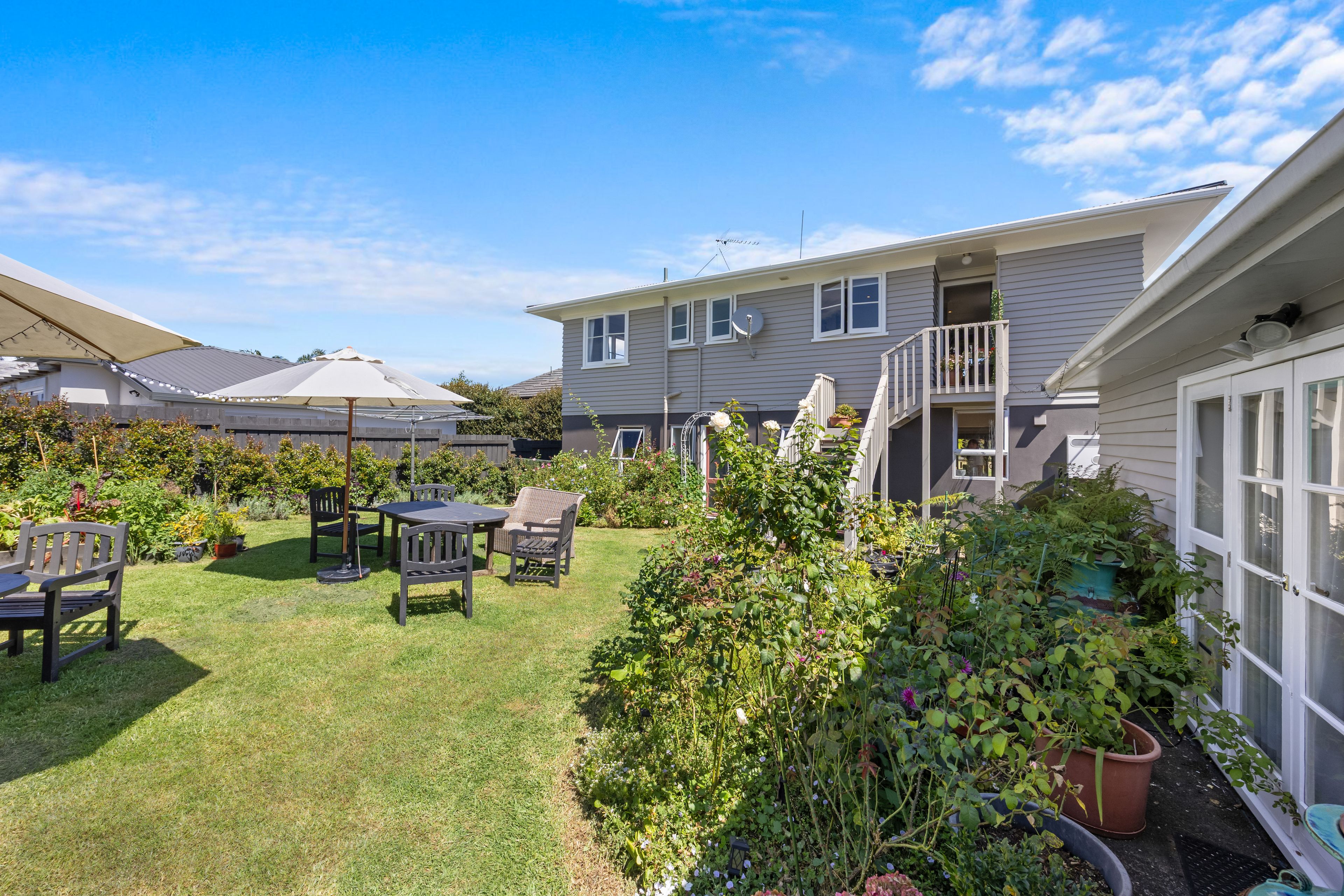 9 Stokes Avenue, Te Atatu Peninsula, Waitakere City