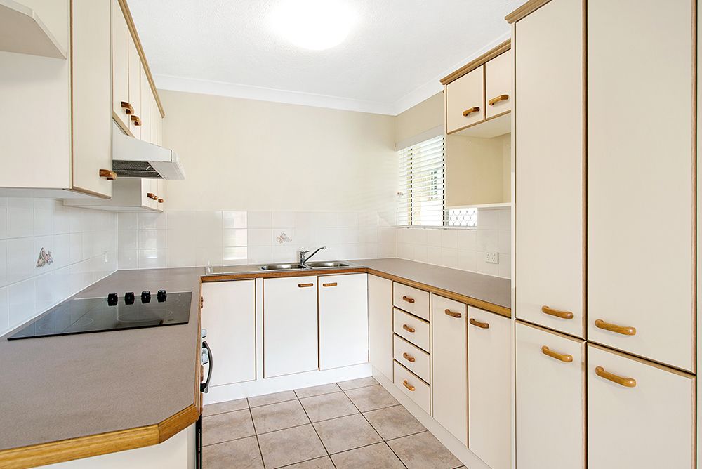 4/11 Nyrang Street, Carina, QLD 4152