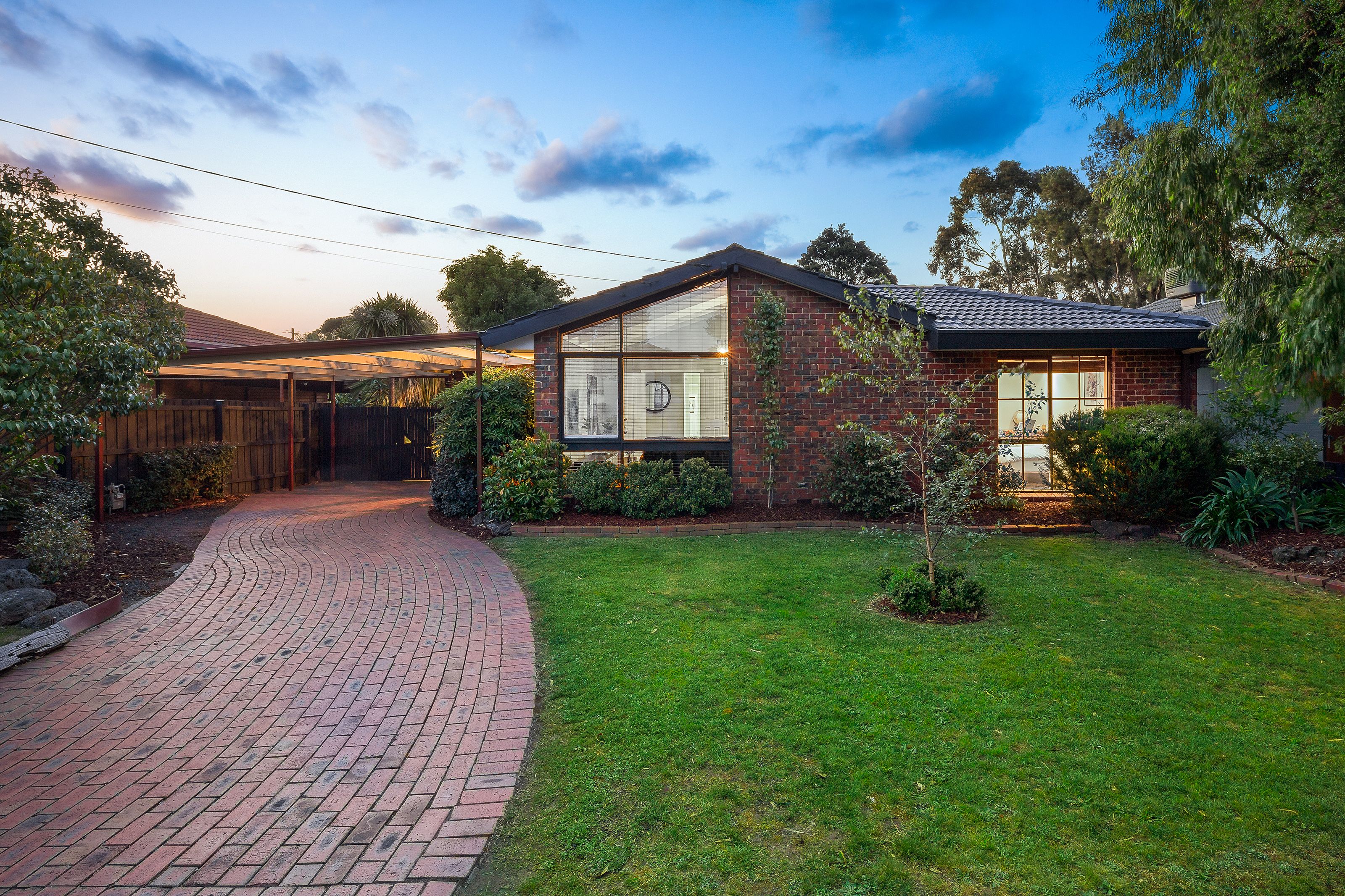 77 Chancellor Drive, Wheelers Hill VIC 3150