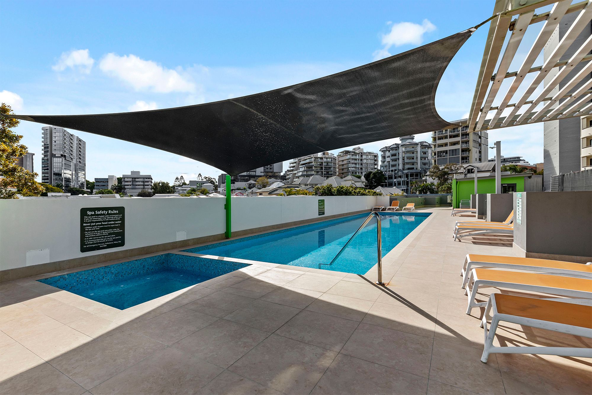 14/454 Upper Edward Street — photo 18 of 20