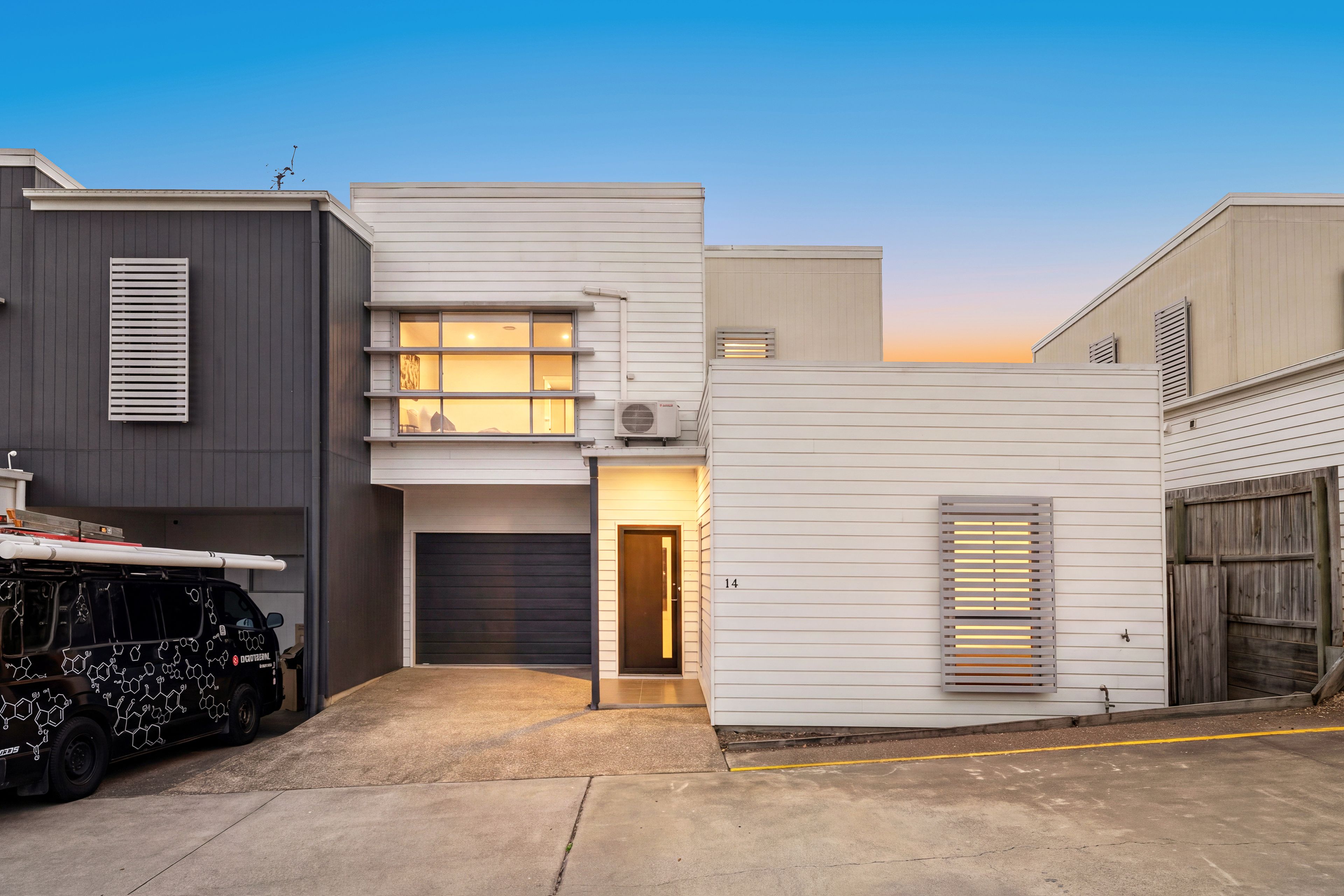 14/10 Lakewood Avenue — photo from Ray White Sunnybank