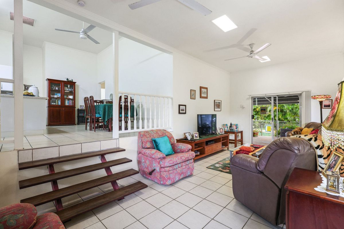 4 Green Street — photo 7 of 21