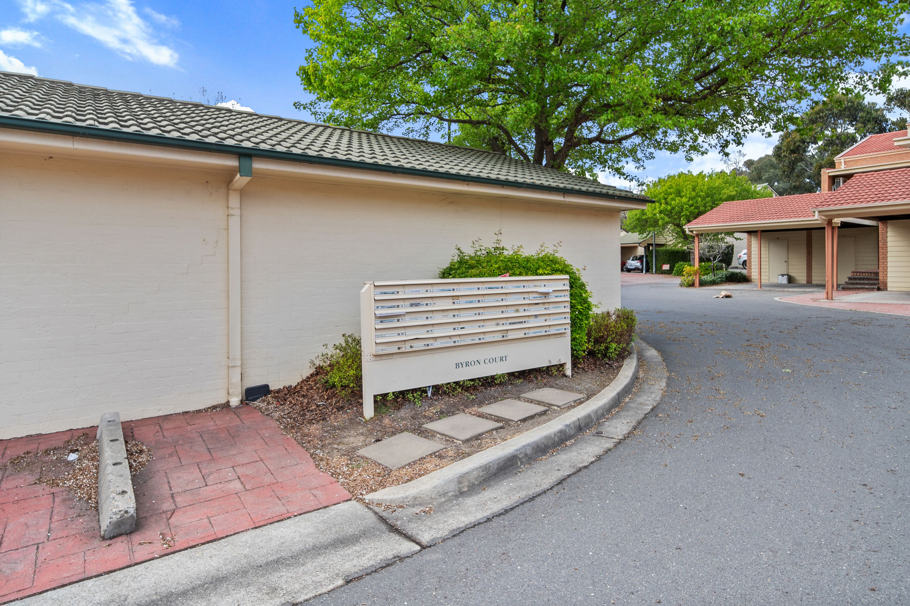 16/12 Albermarle Place, Phillip, ACT 2606