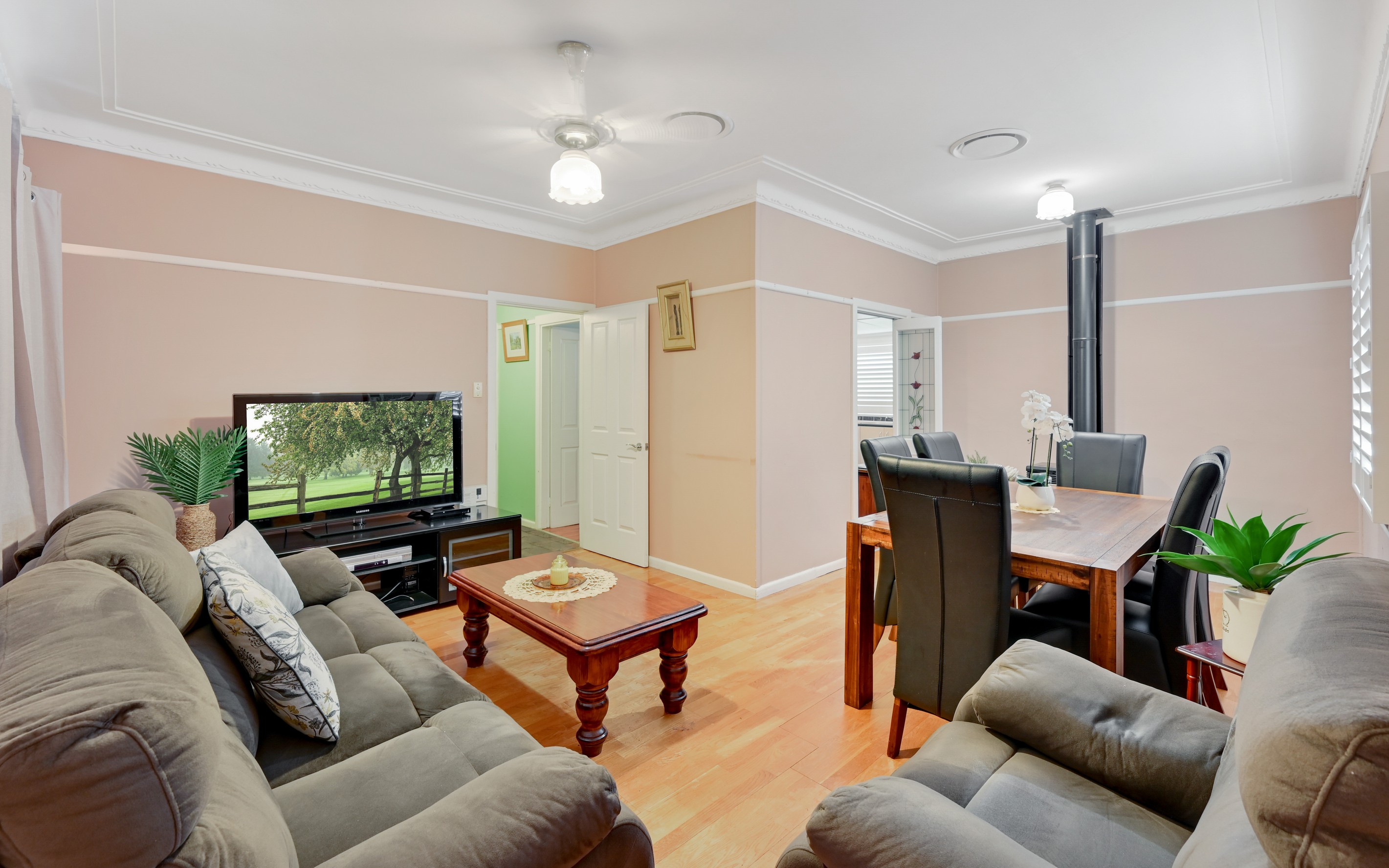 23 Hoddle Avenue, Bradbury, NSW 2560