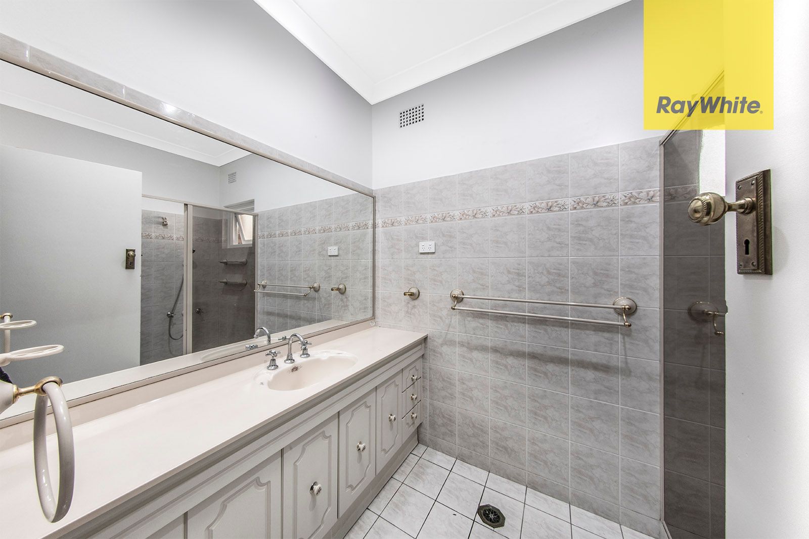111 Bettington Road — photo 13 of 23