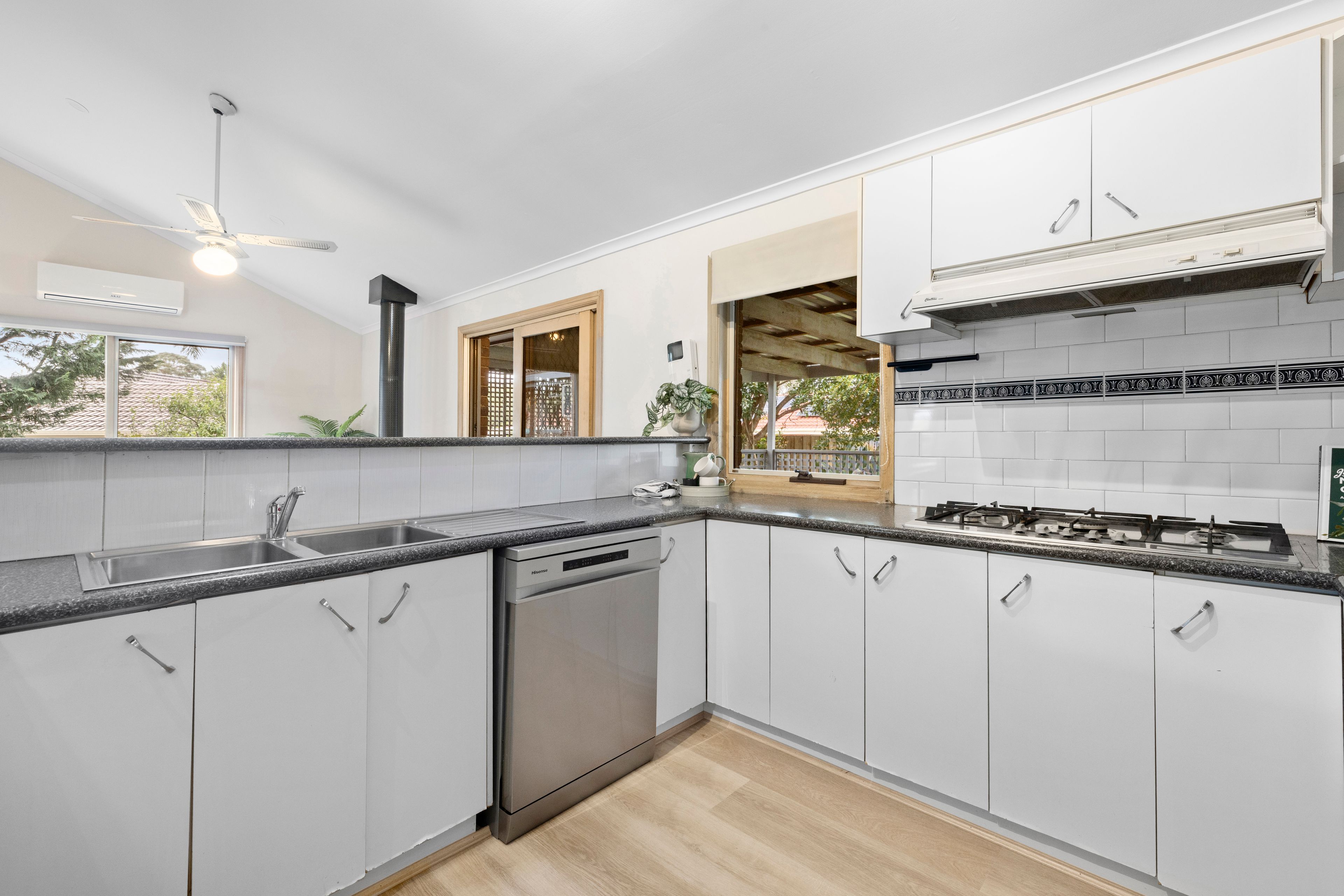 6 Surat Place — photo 11 of 25