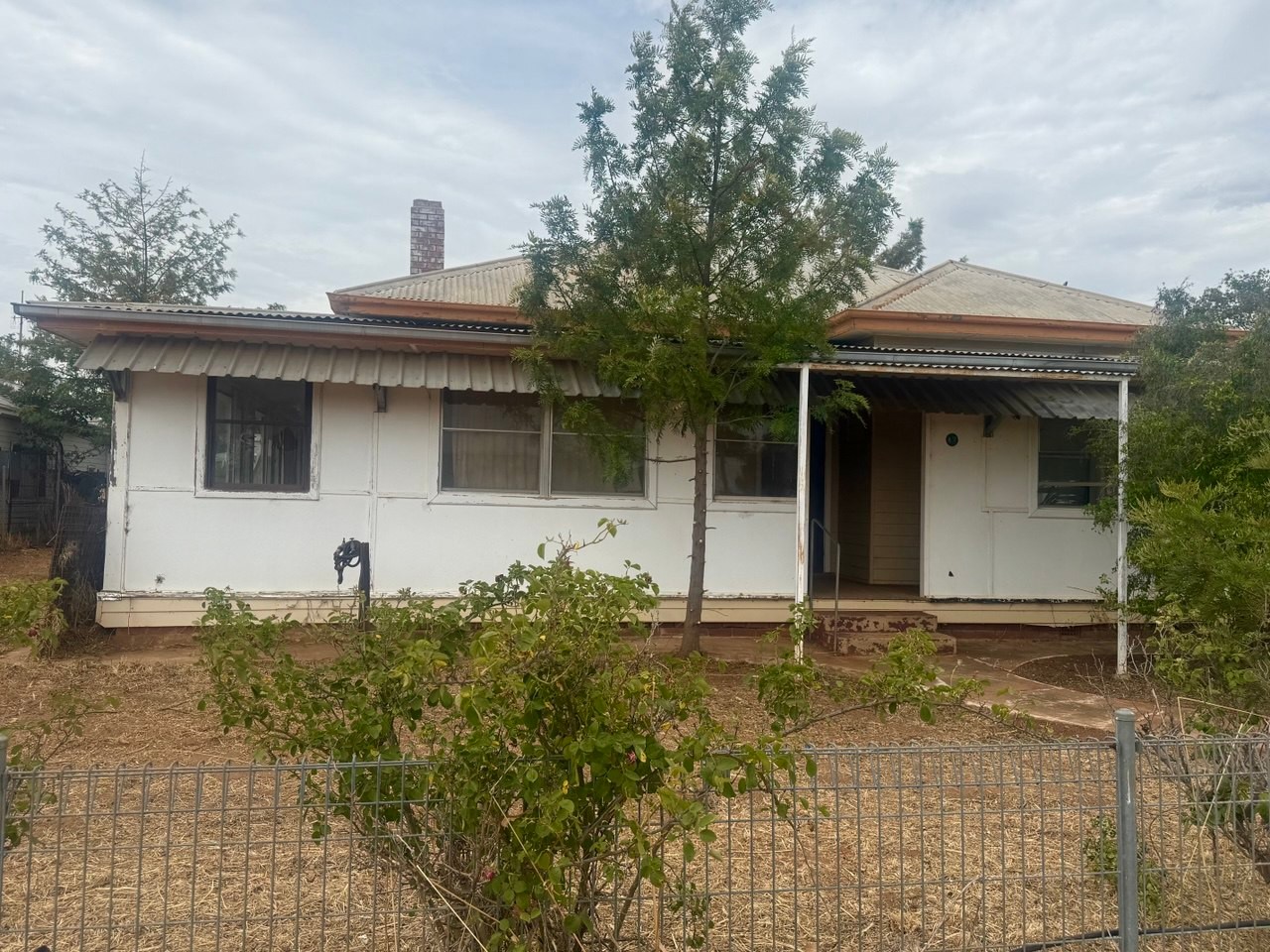 47 Howard Street, Peak Hill, NSW 2869