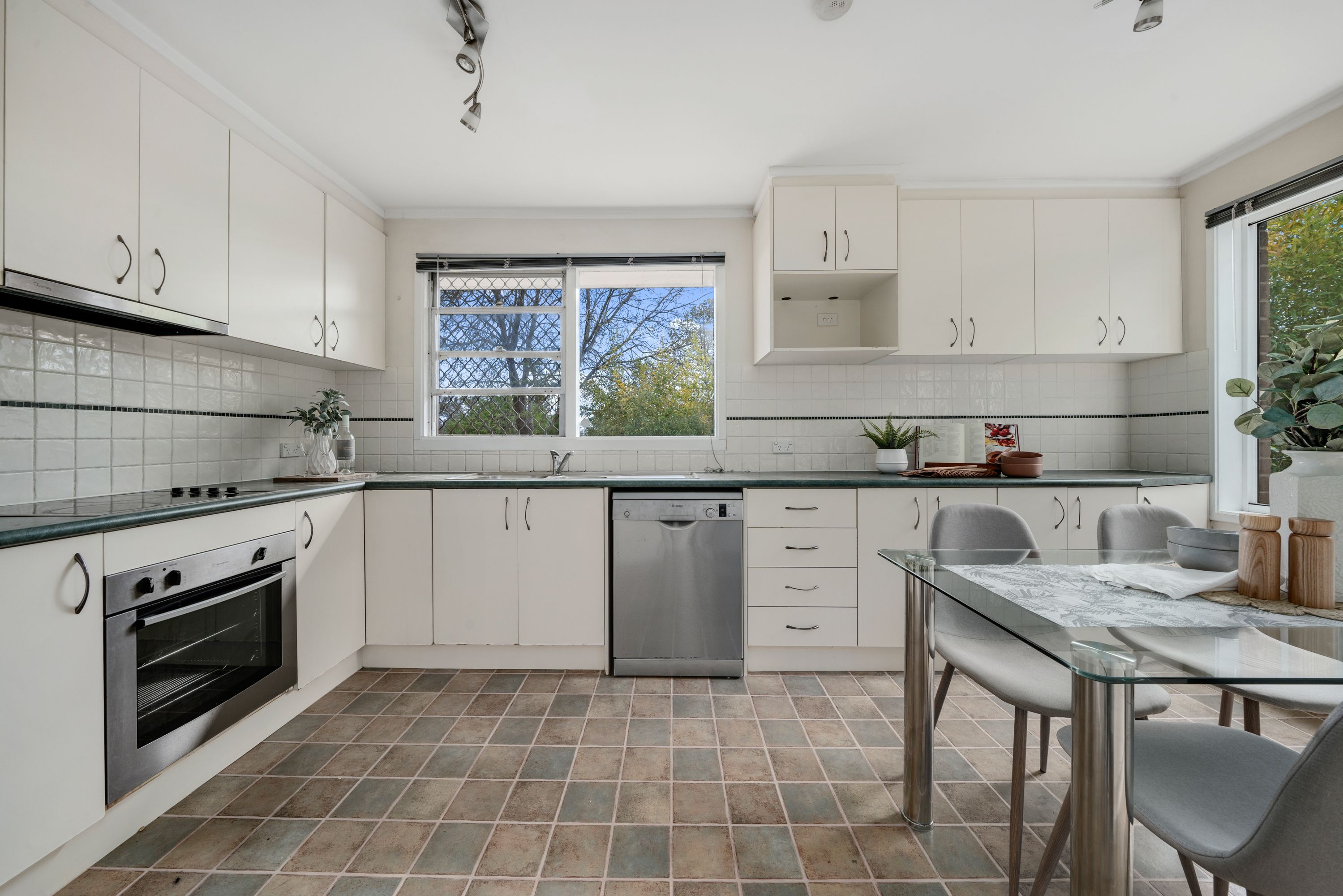 36 Kitchener Street, Hughes, ACT 2605