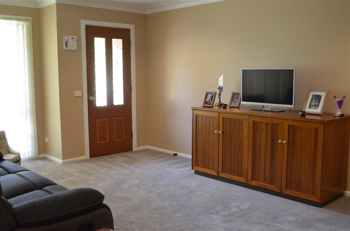 77 Broughton Street, Tumut, NSW 2720