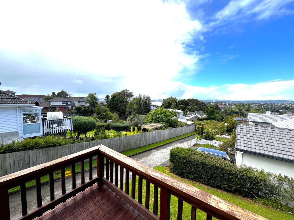 1/57 Mellons Bay Road, Mellons Bay, Manukau City