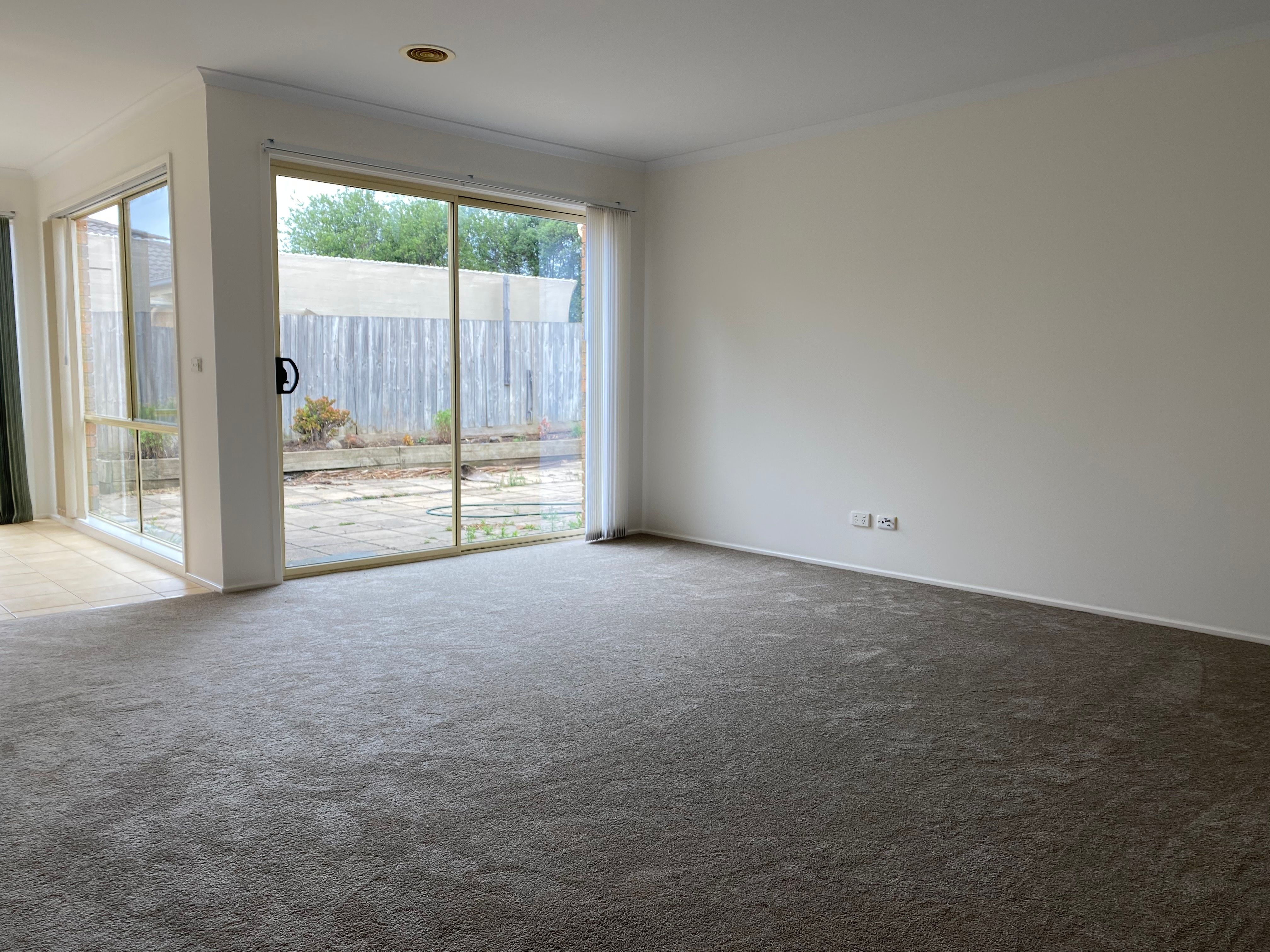 27 Central Parkway, Cranbourne West, VIC 3977