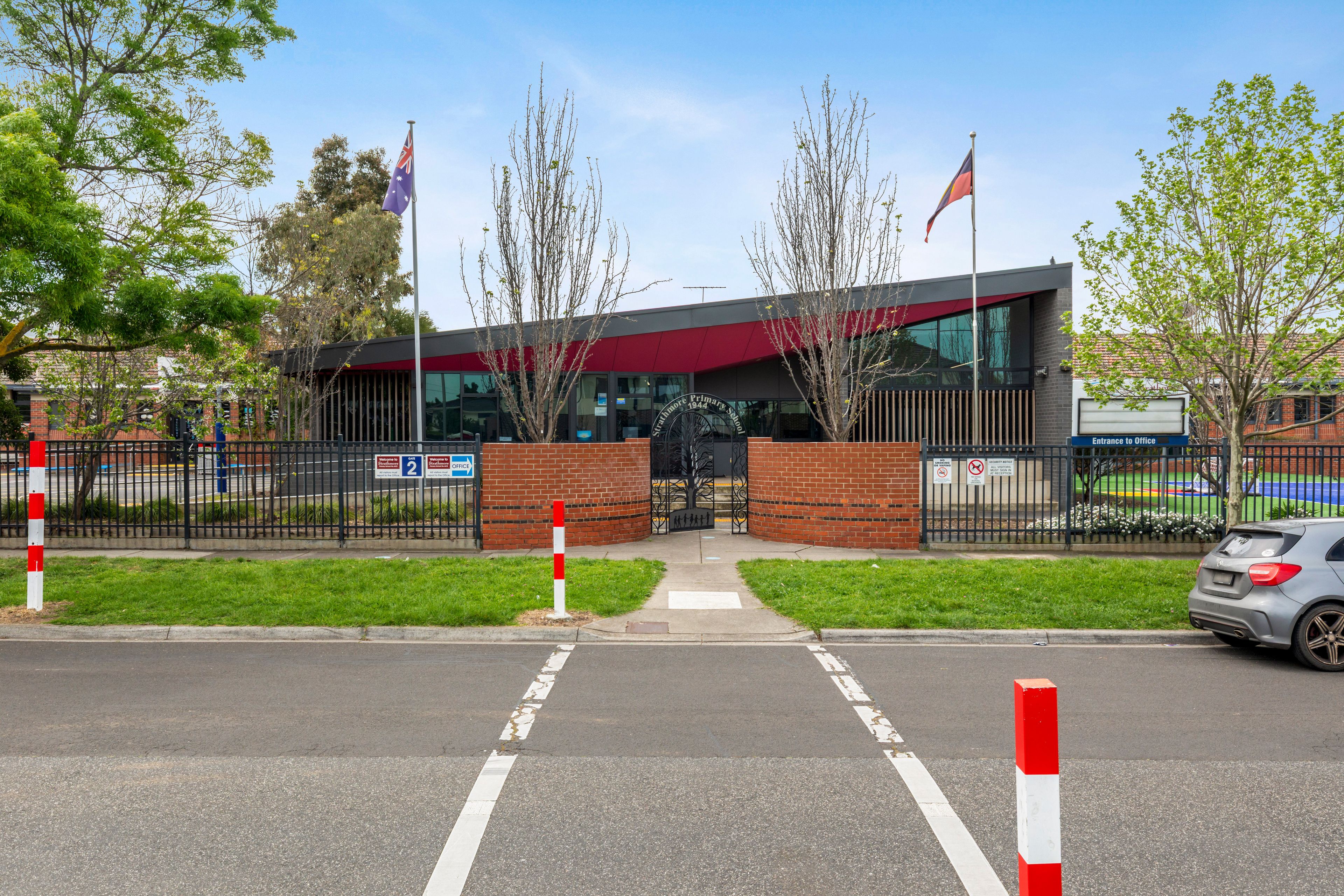 2 Glenbervie Road — photo 6 of 9