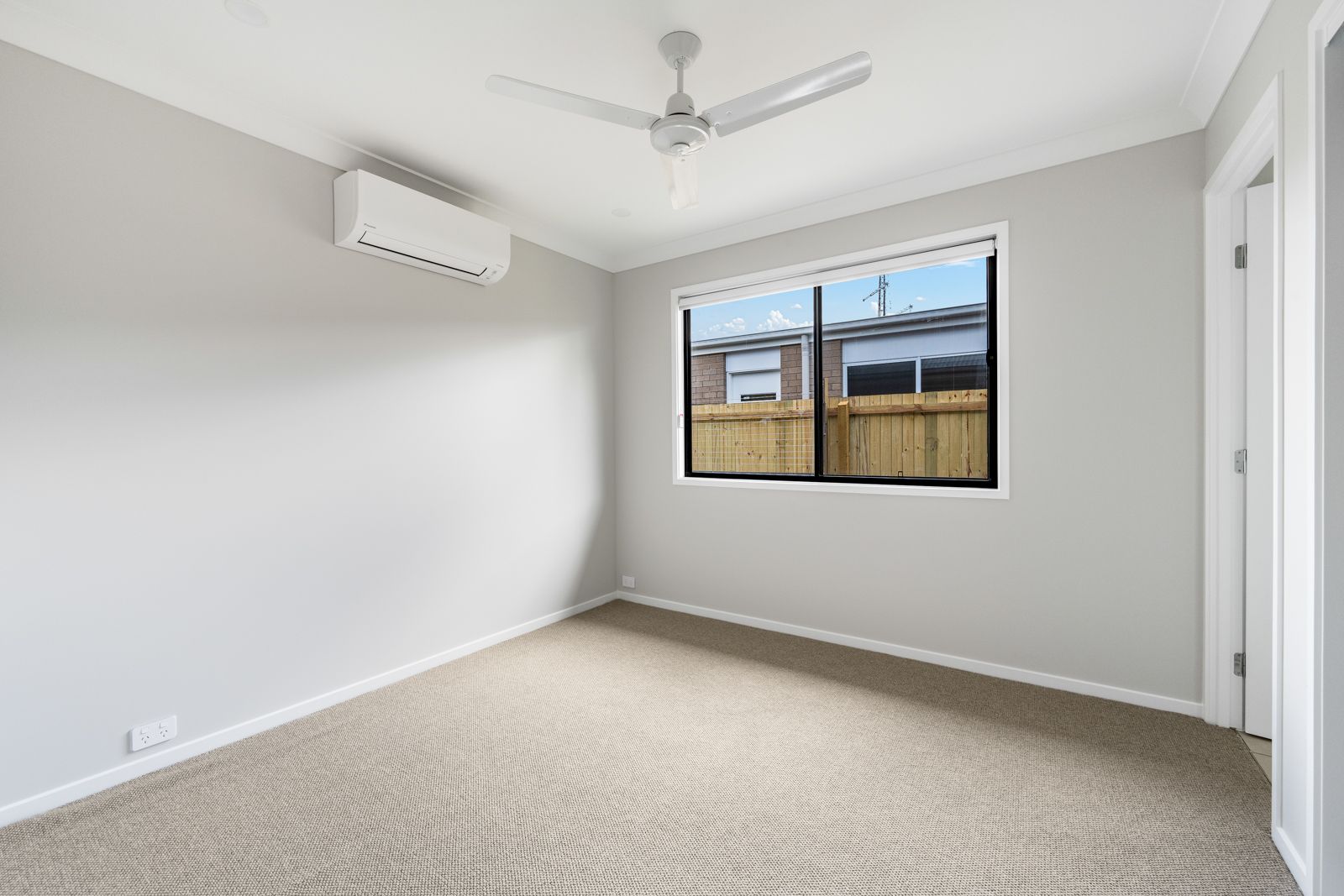 1/104 Pierro Place — photo 6 of 11