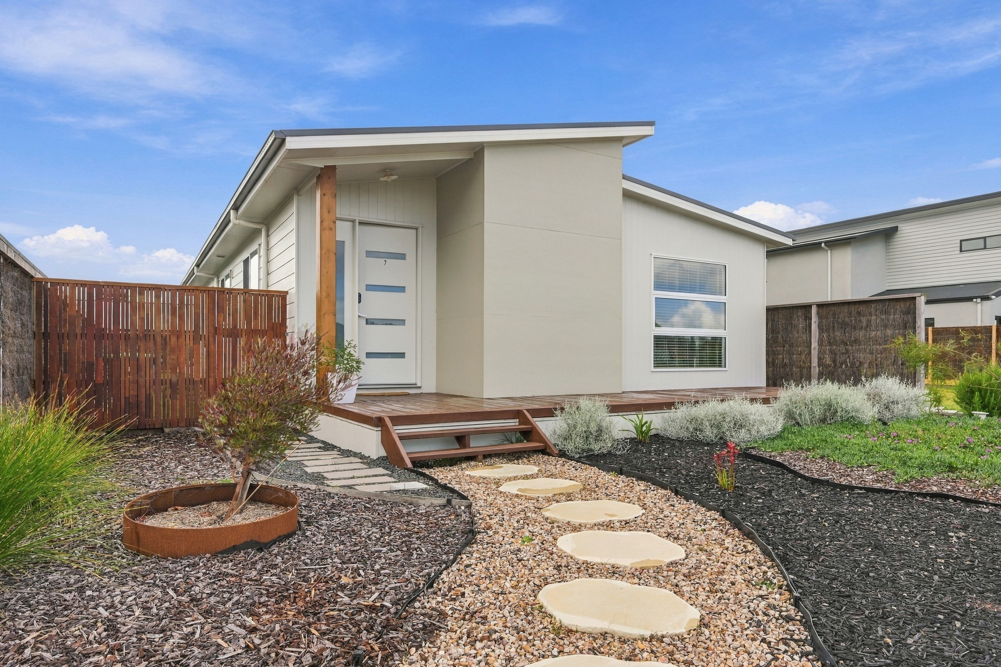 7 Lomandra Lane — photo 17 of 19