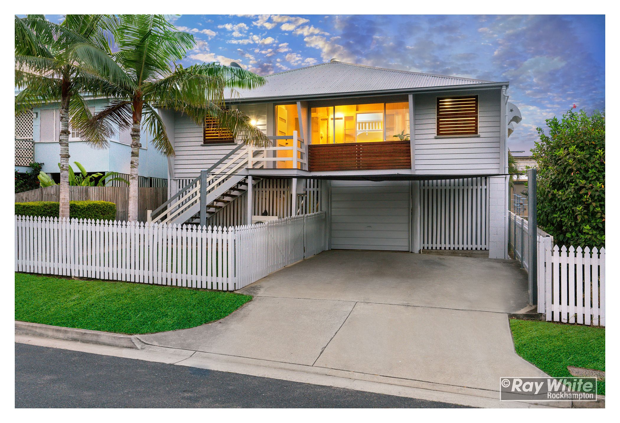 8 Cousins Street, The Range QLD 4700
