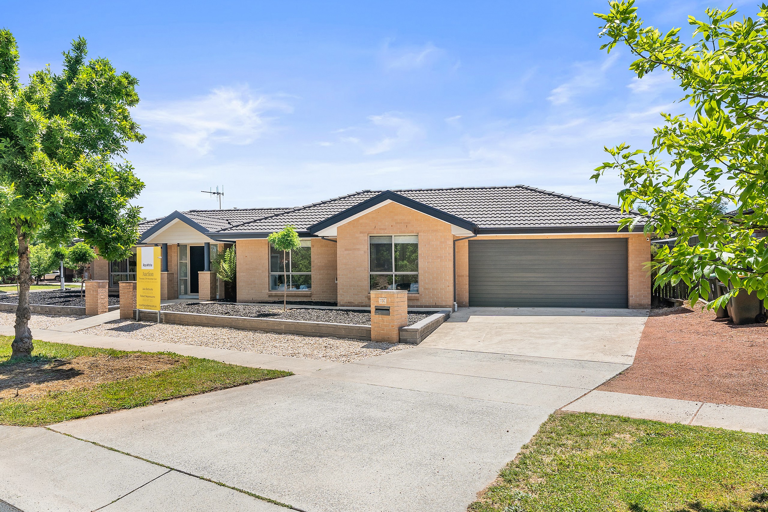 16 Gordon Withnall Crescent, Dunlop, ACT 2615