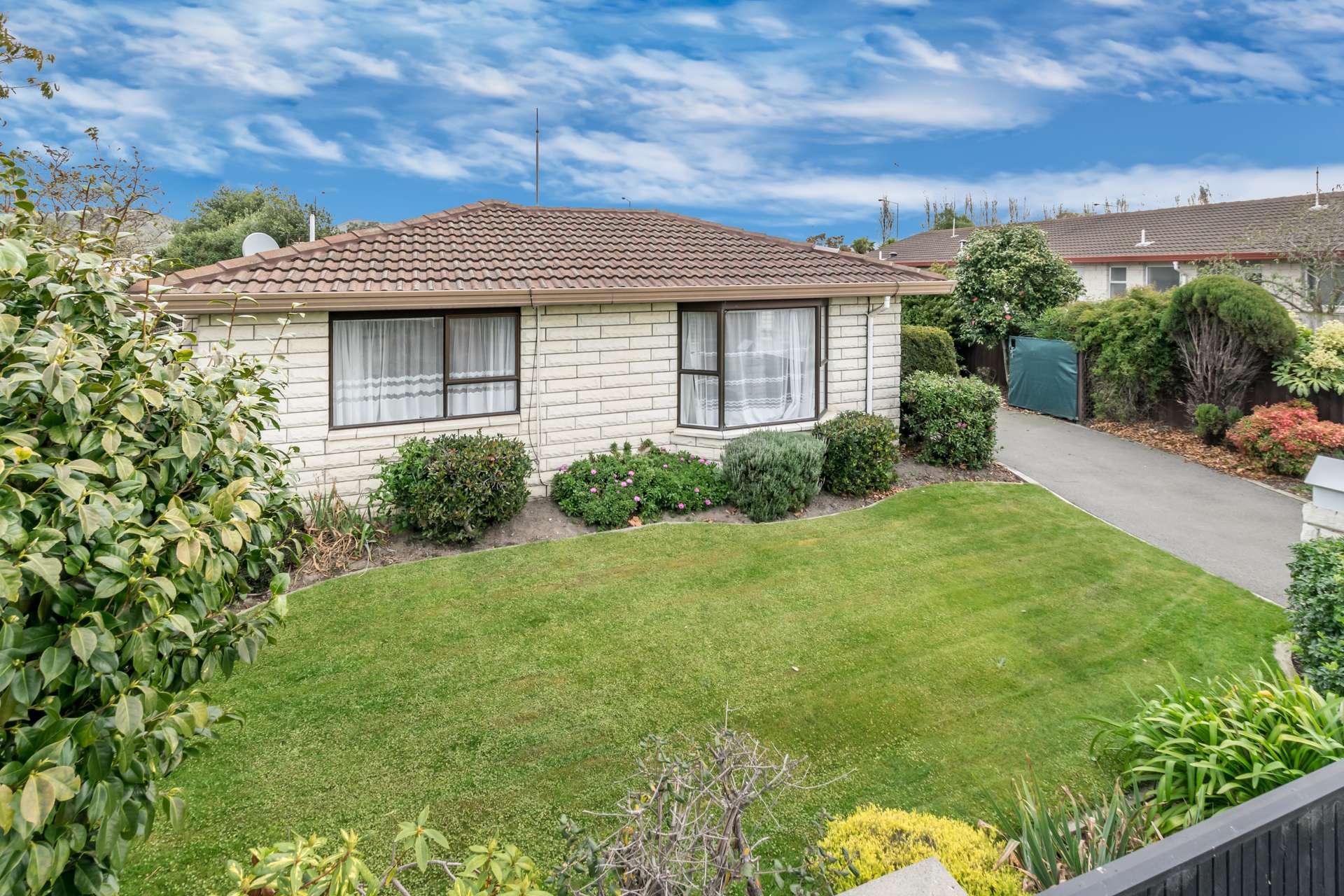 97 Bayswater Crescent photo 2