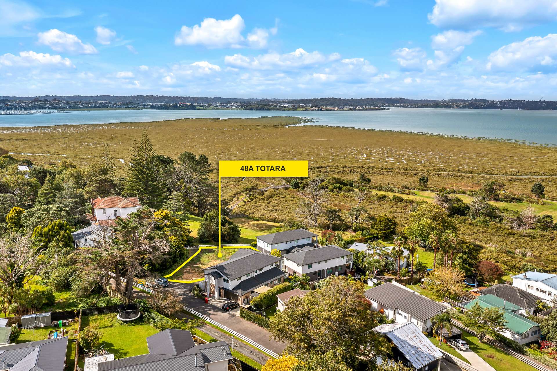 48A Totara Road photo 0