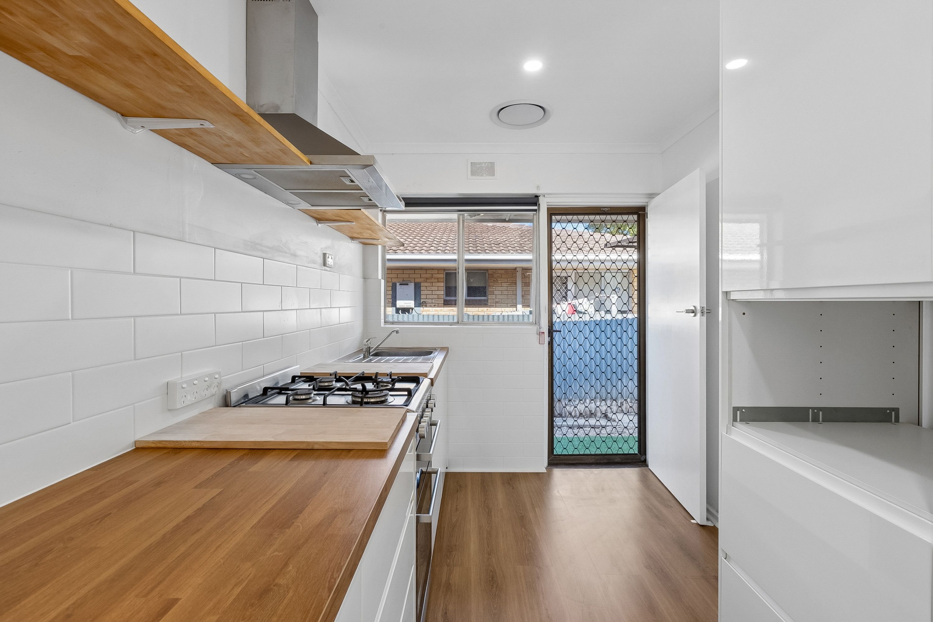 2/1A Arthur Street — photo 4 of 10