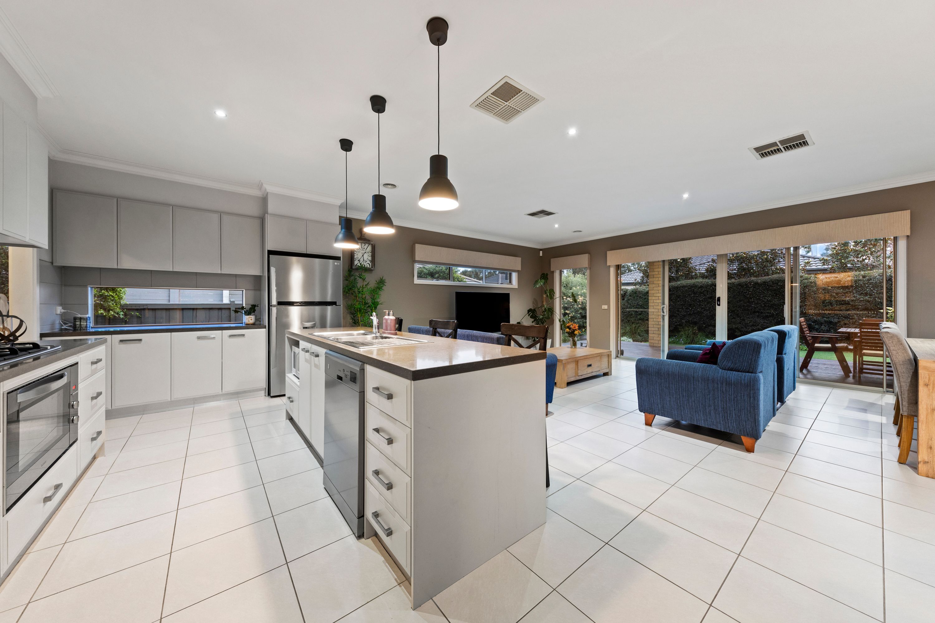 45 Grandvue Boulevard, Officer, VIC 3809
