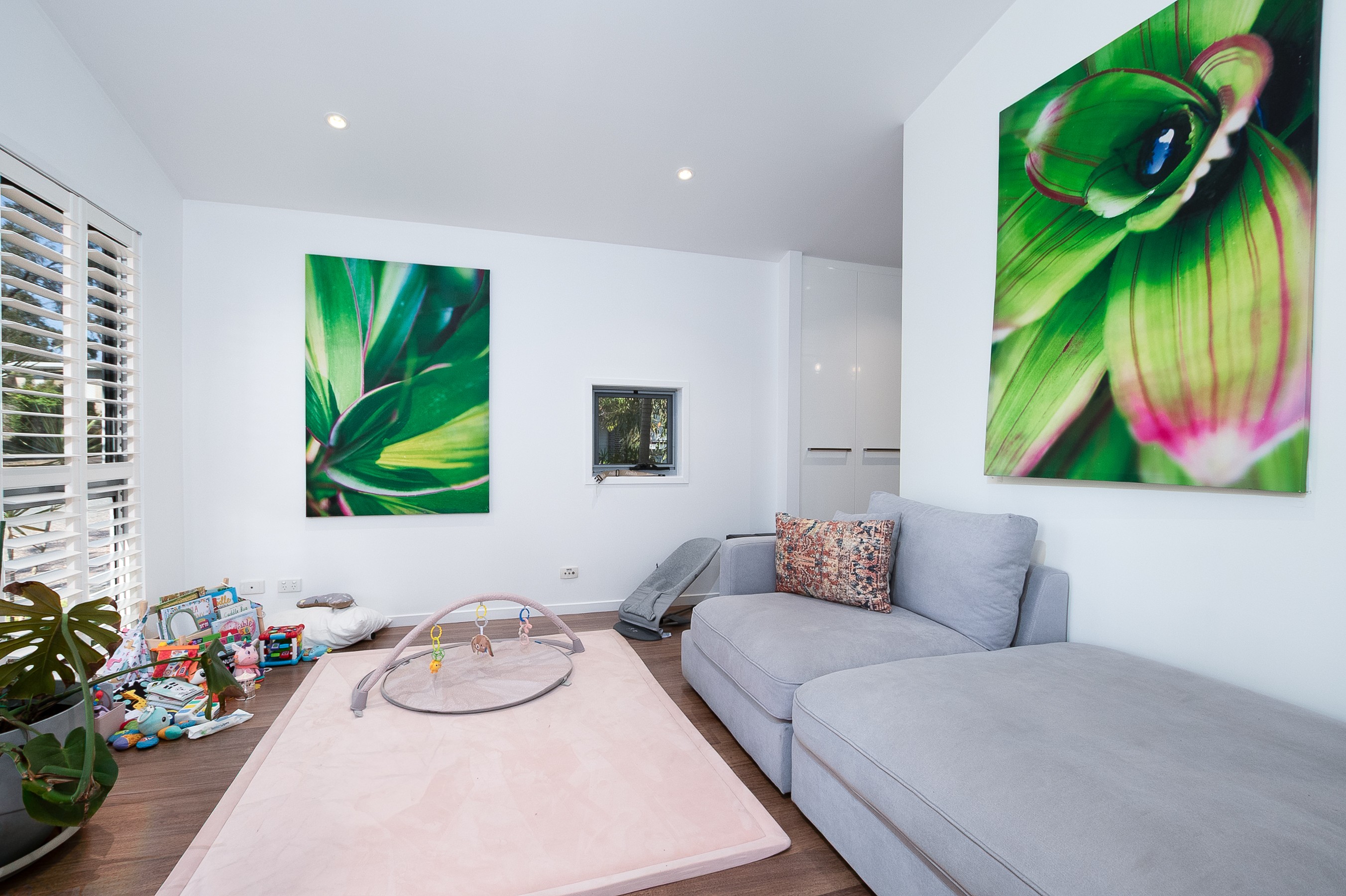 8 Waratah Crescent, Springfield Lakes, QLD 4300