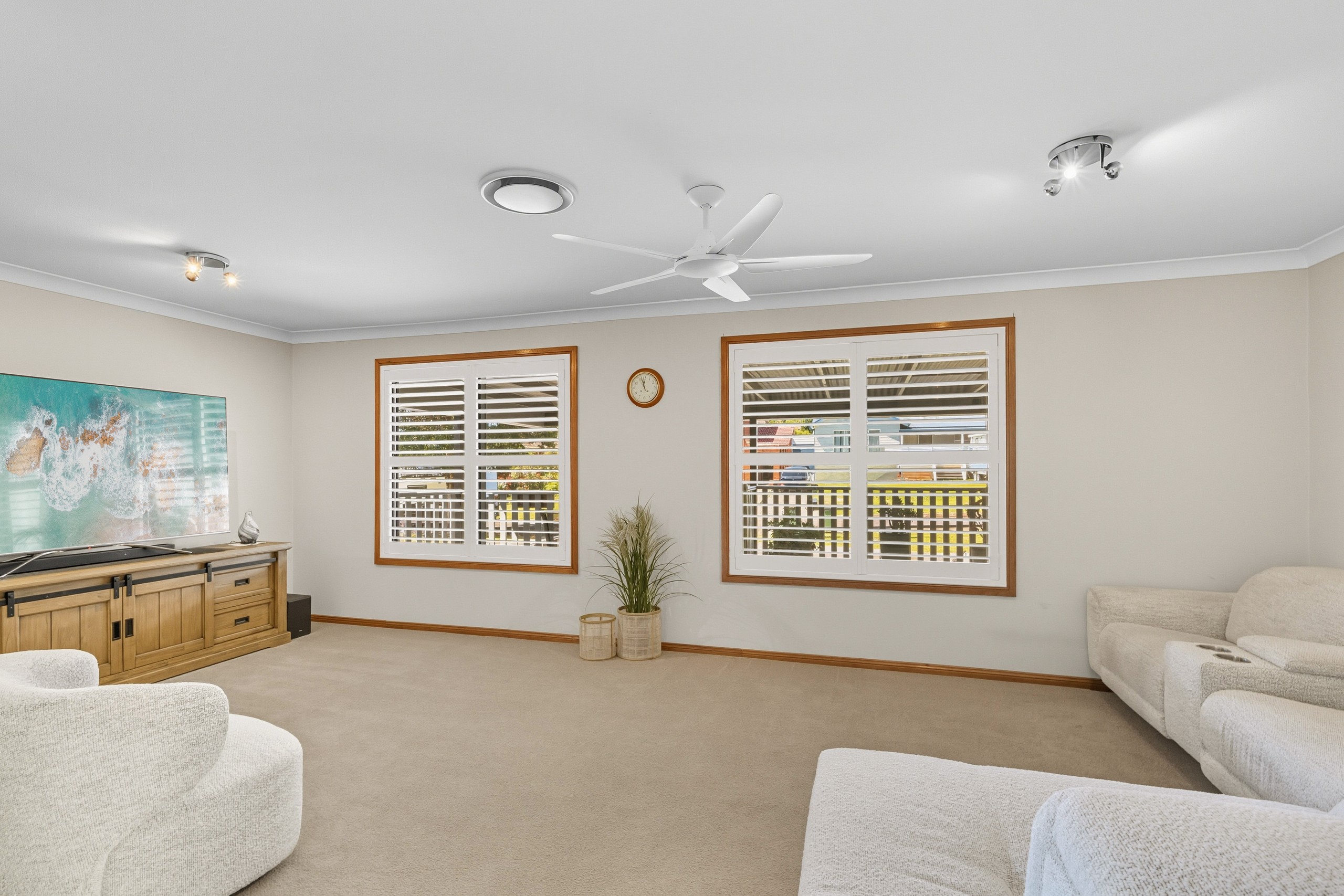 18 Jindalee Avenue, Kanahooka, NSW 2530