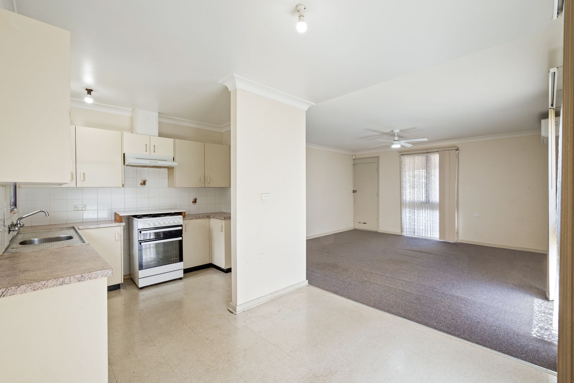 30 Docharty Street — photo 4 of 10