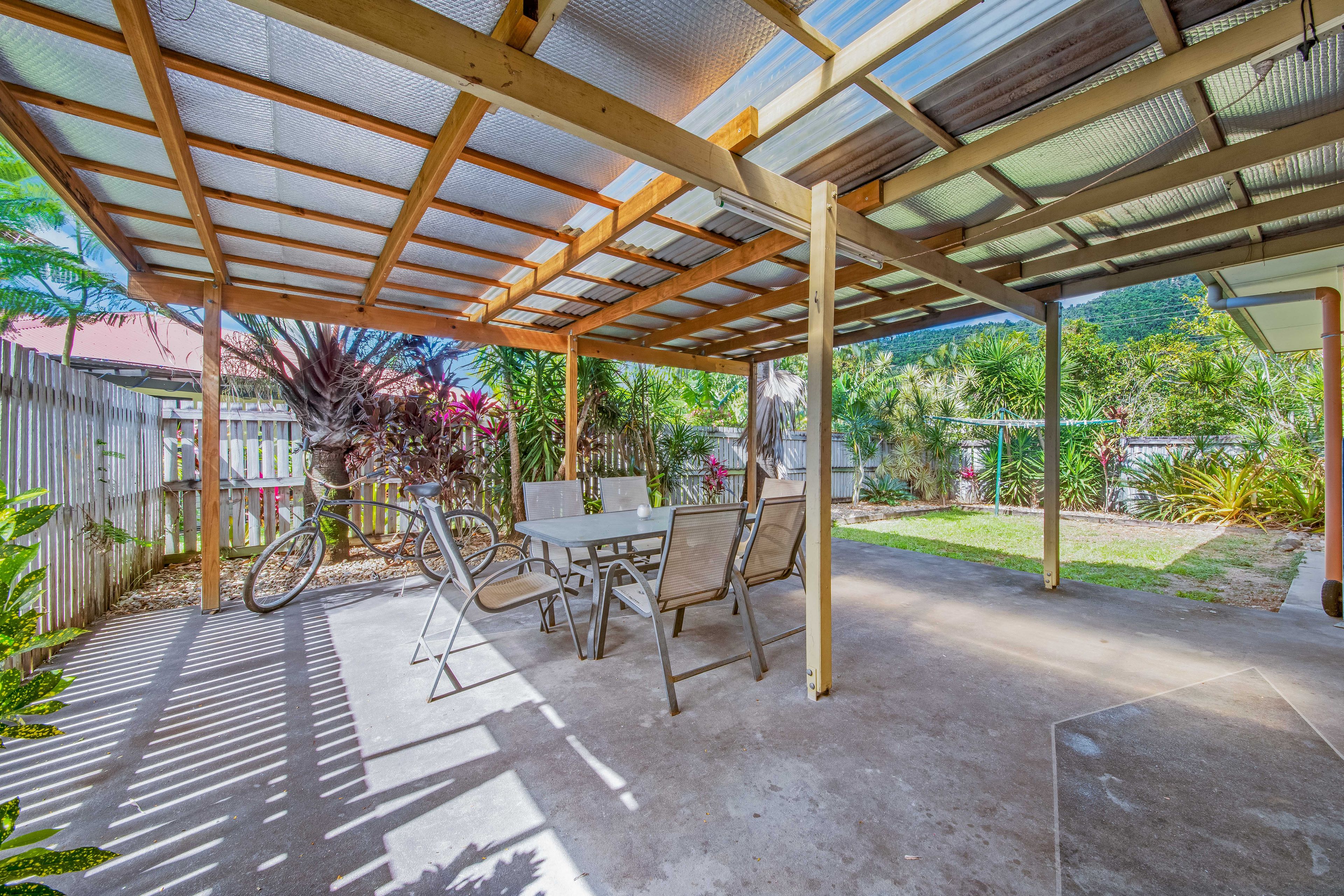24 Banksia Court, Cannonvale QLD 4802