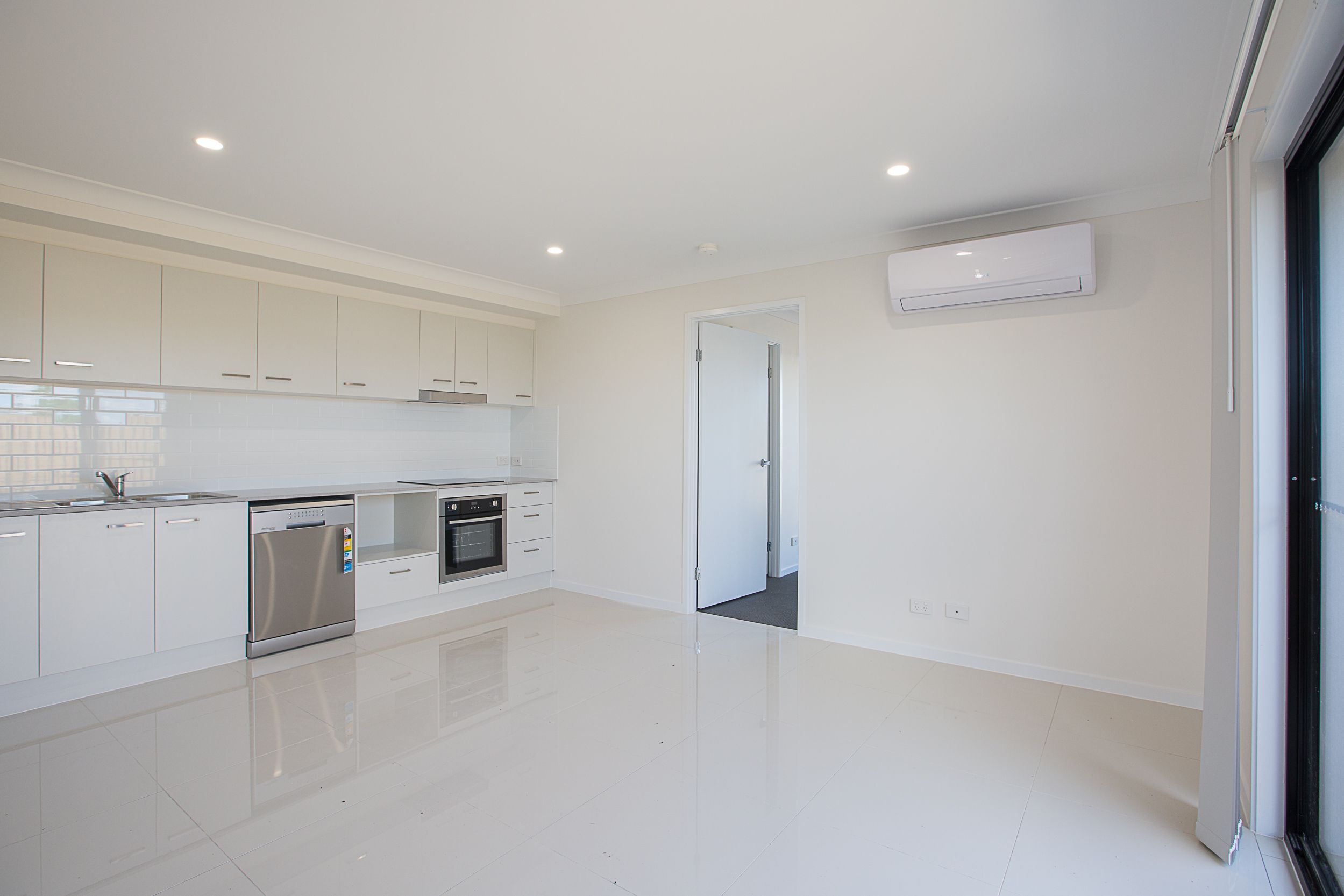 2/39 Azure Street, Rosewood, QLD 4340