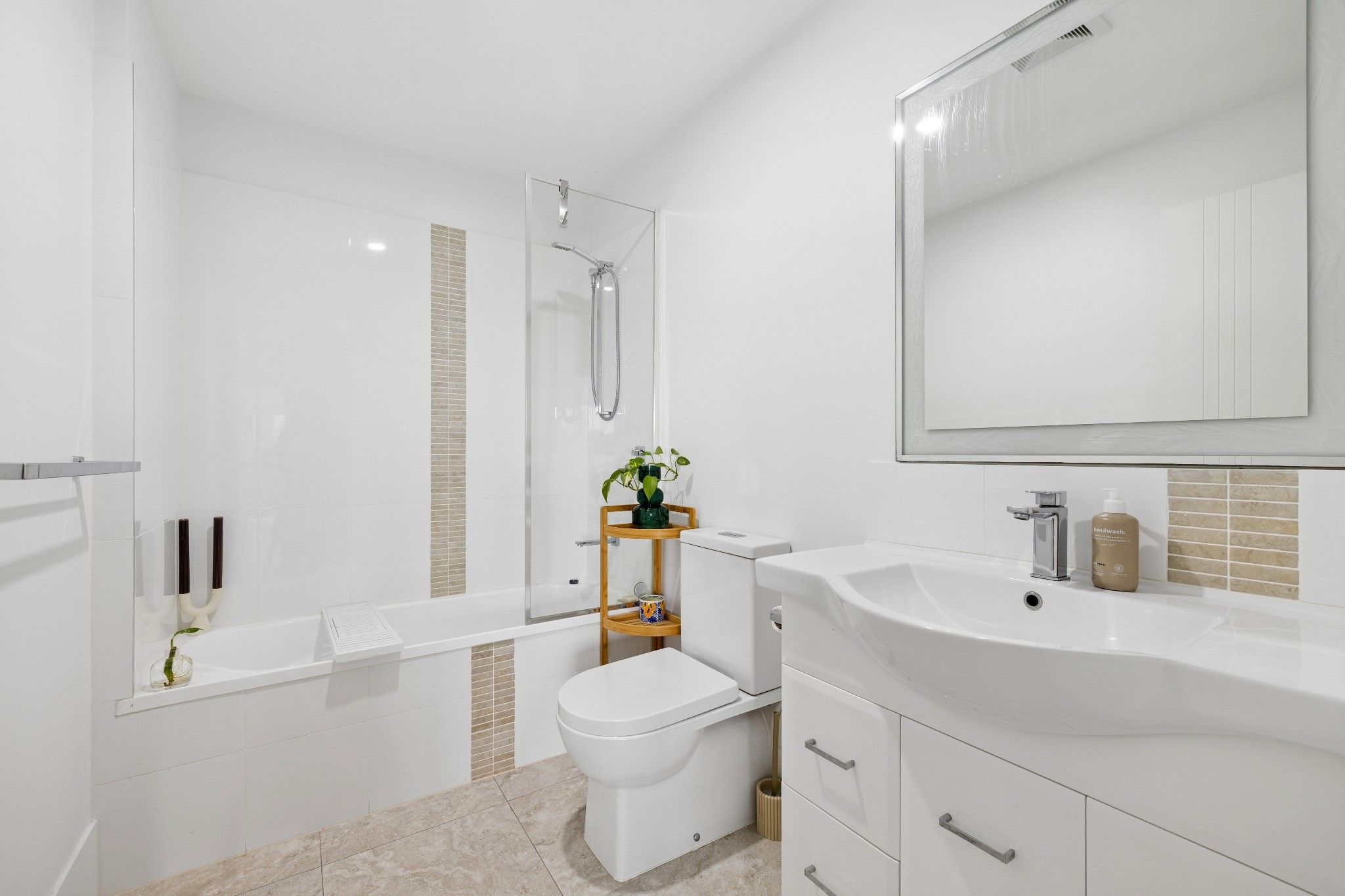 9/2 Amisfield Avenue — photo 15 of 18