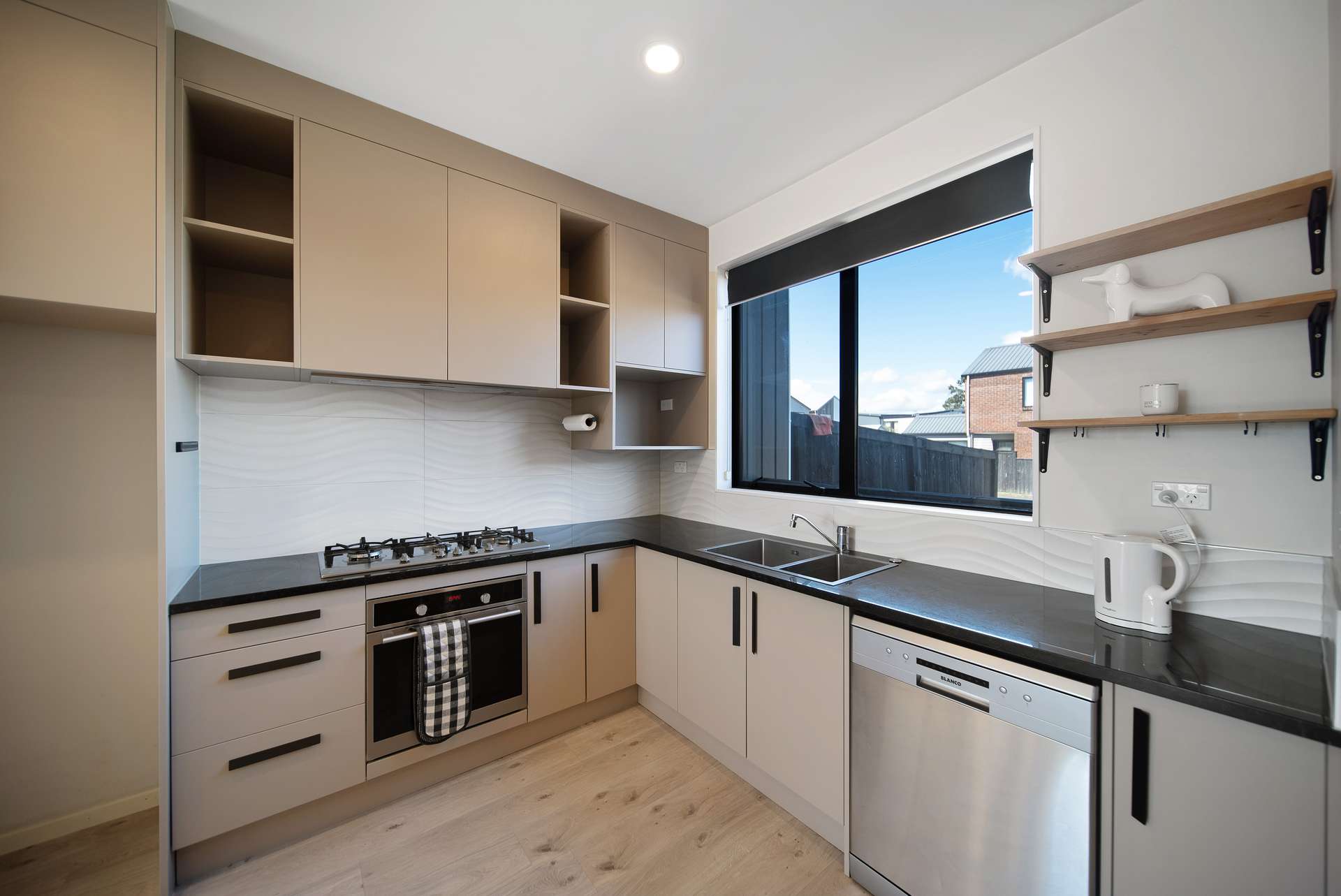 69 Walsh Road photo 4