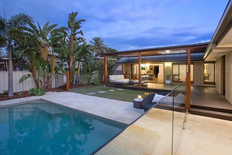 18 Tabilban Street, Burleigh Heads, QLD 4220