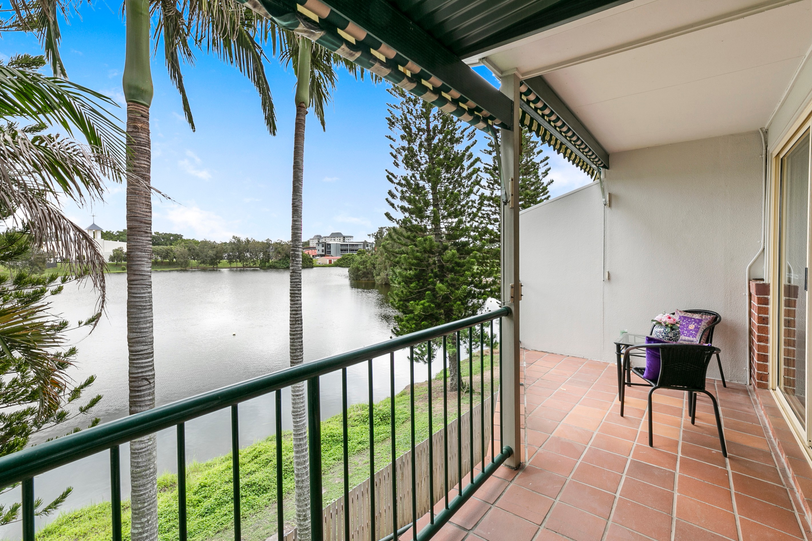 56/7-9 Santa Cruz Boulevard, Clear Island Waters, QLD 4226