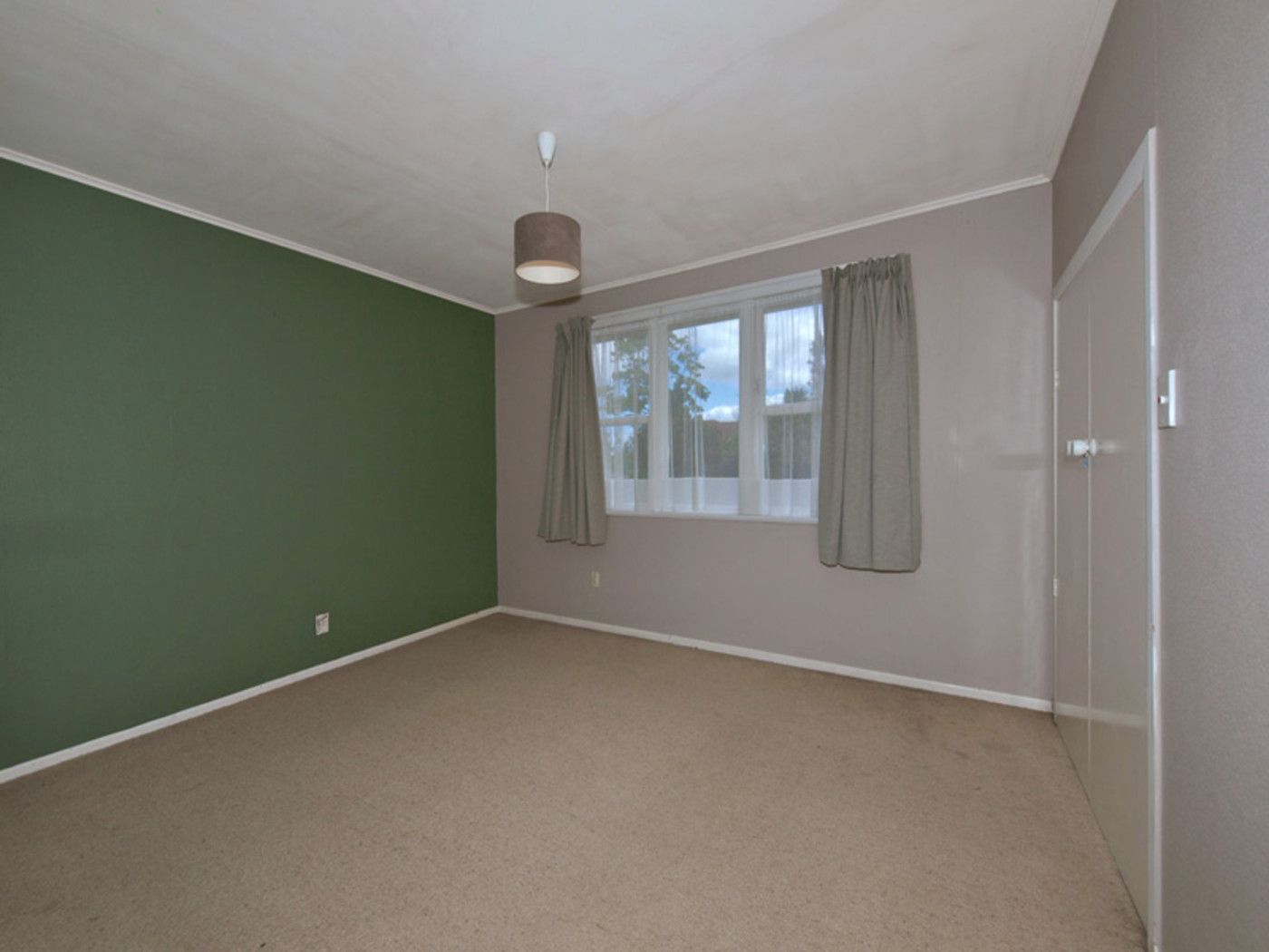 25 Hutchinsons Road, Howick, Manukau City