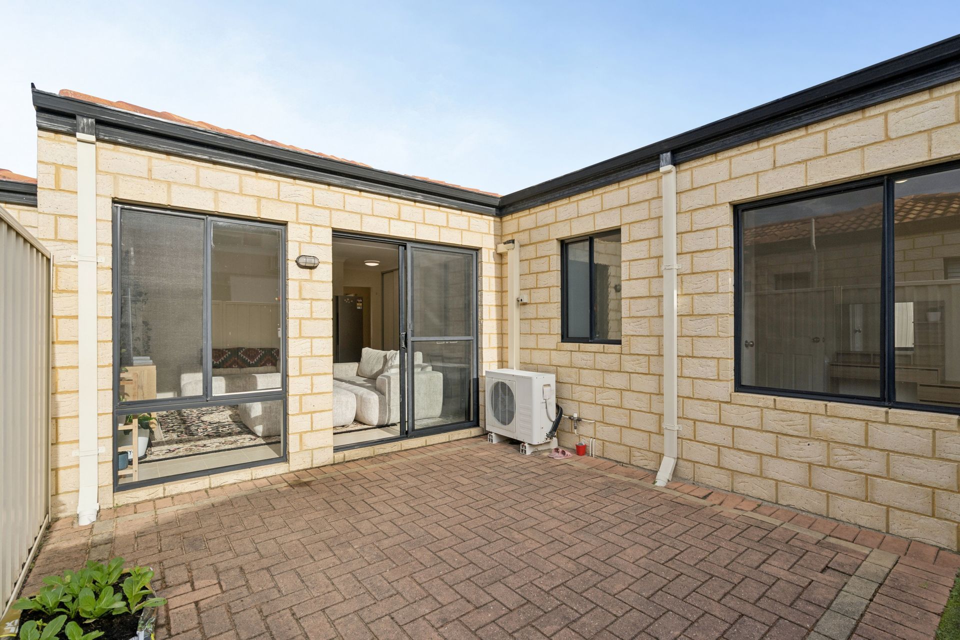 3/56-58 Henry Street — photo 8 of 23