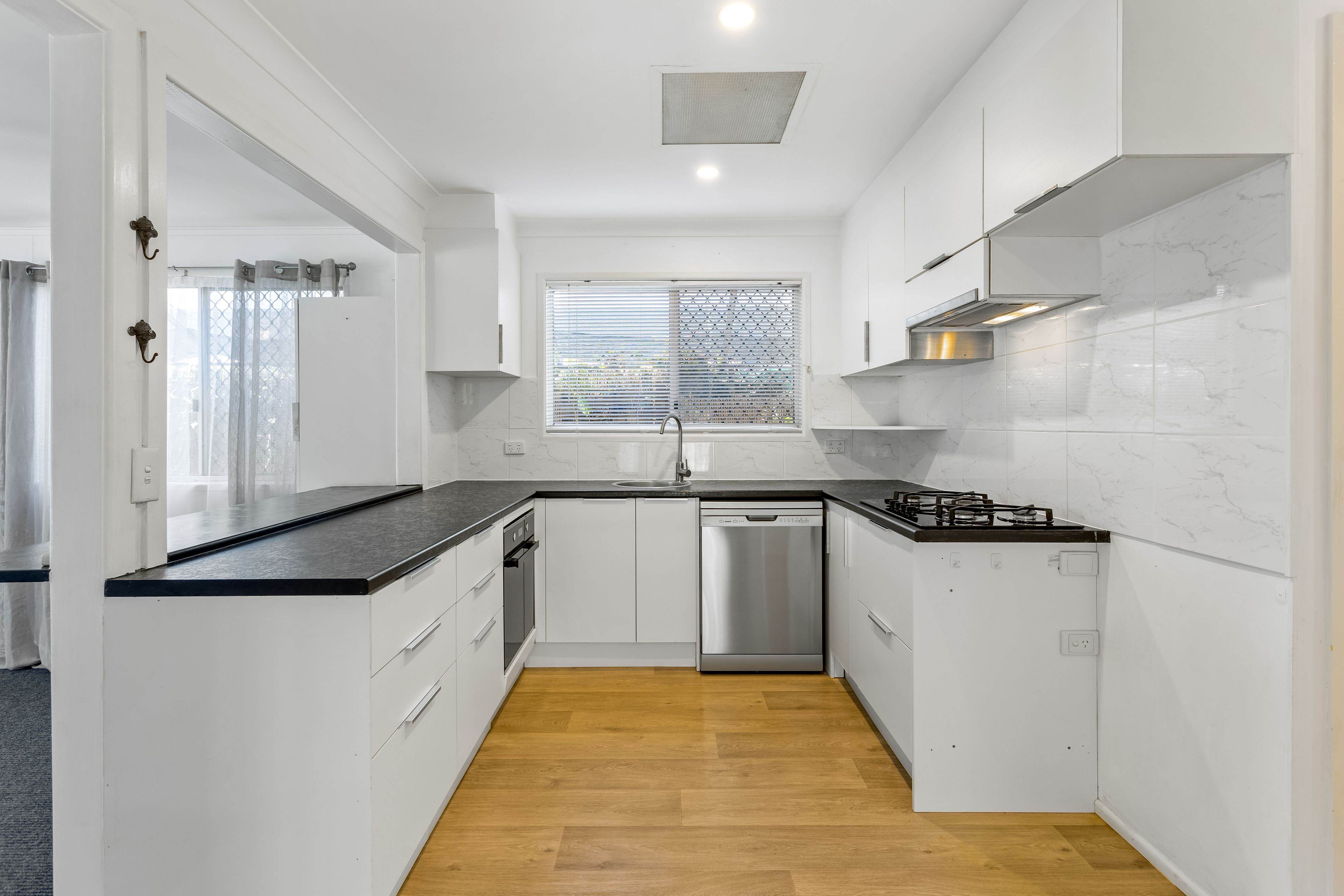 62 Beaufort Place — photo 4 of 10