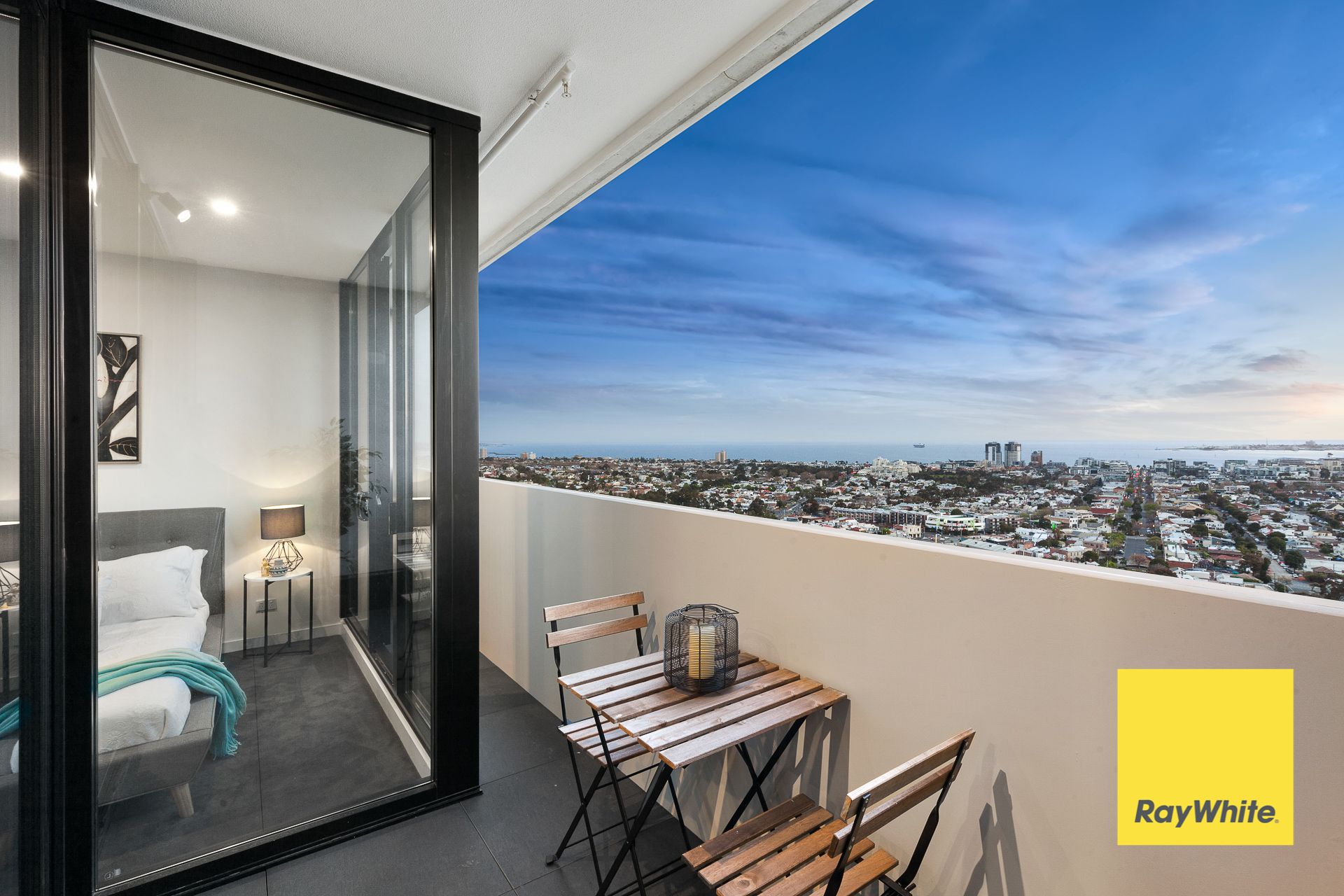 2501/89 Gladstone Street, South Melbourne, VIC 3205