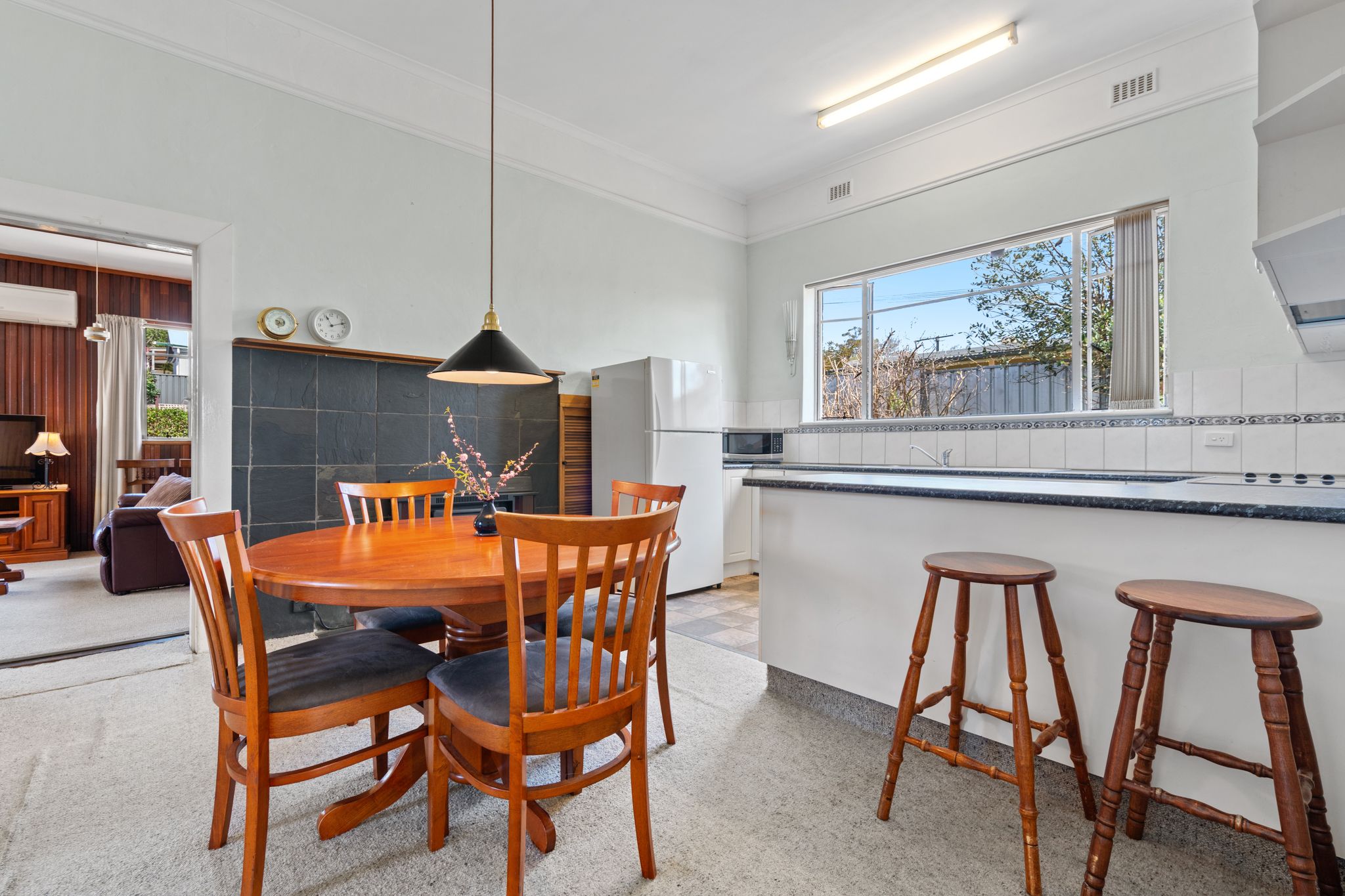 11 Amor Street — photo 4 of 30