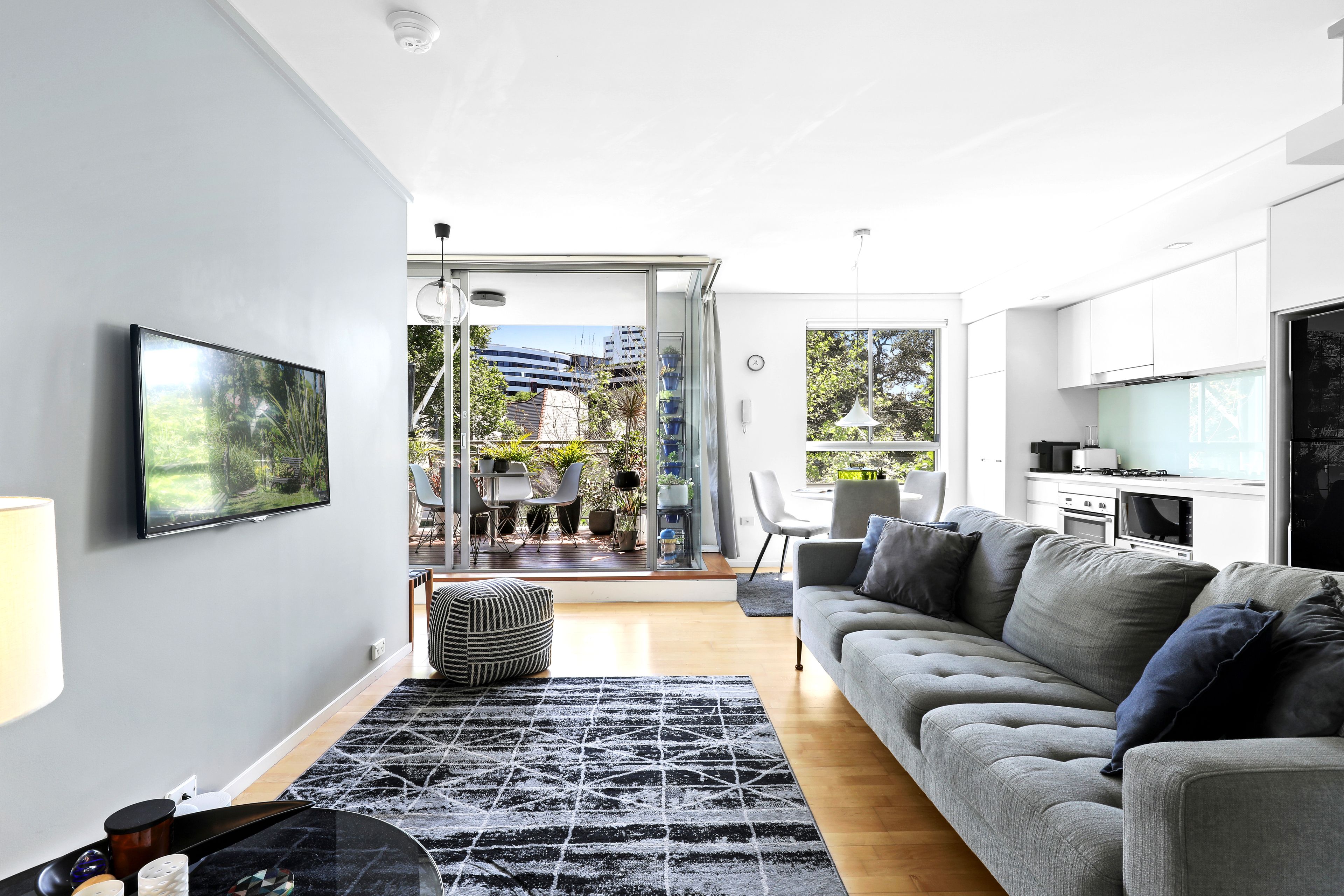 202/209 Albion Street, Surry Hills, NSW 2010