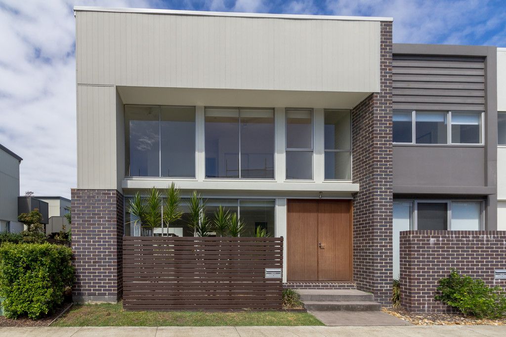 13 Emily Way, Varsity Lakes QLD 4227